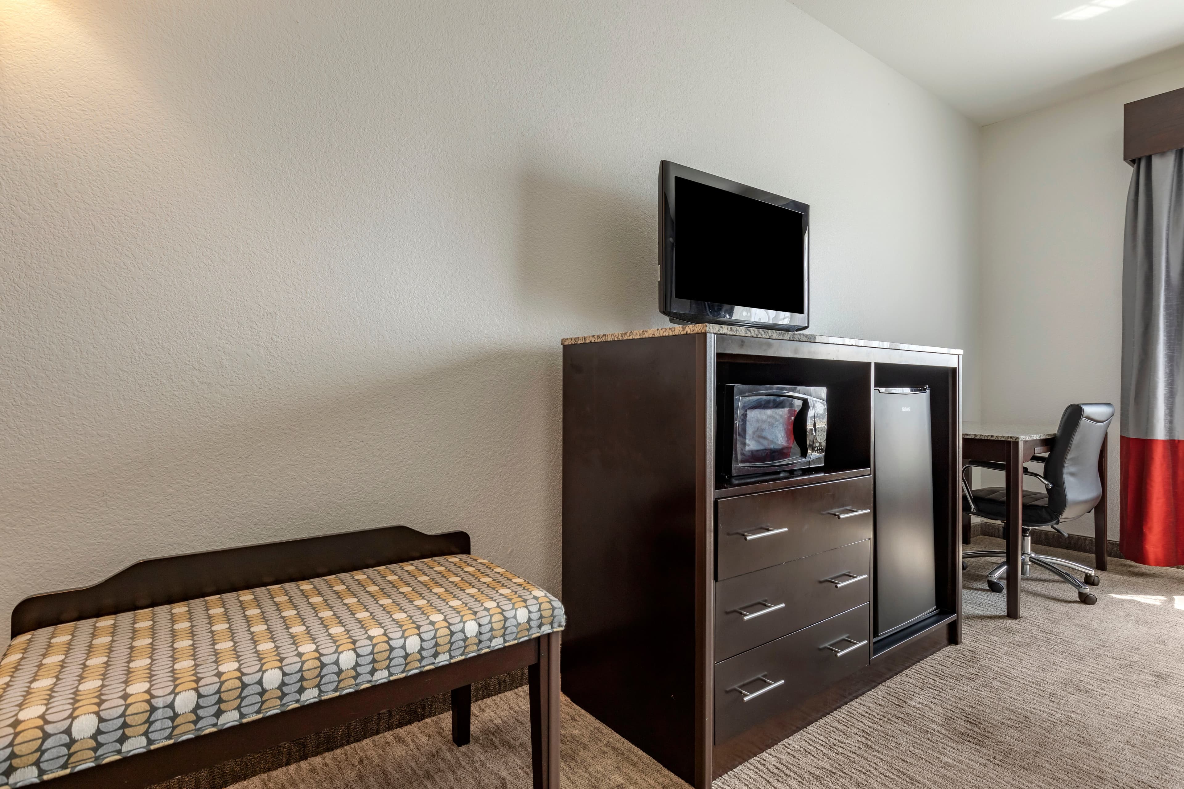 Comfort Inn & Suites Gatesville — 8
