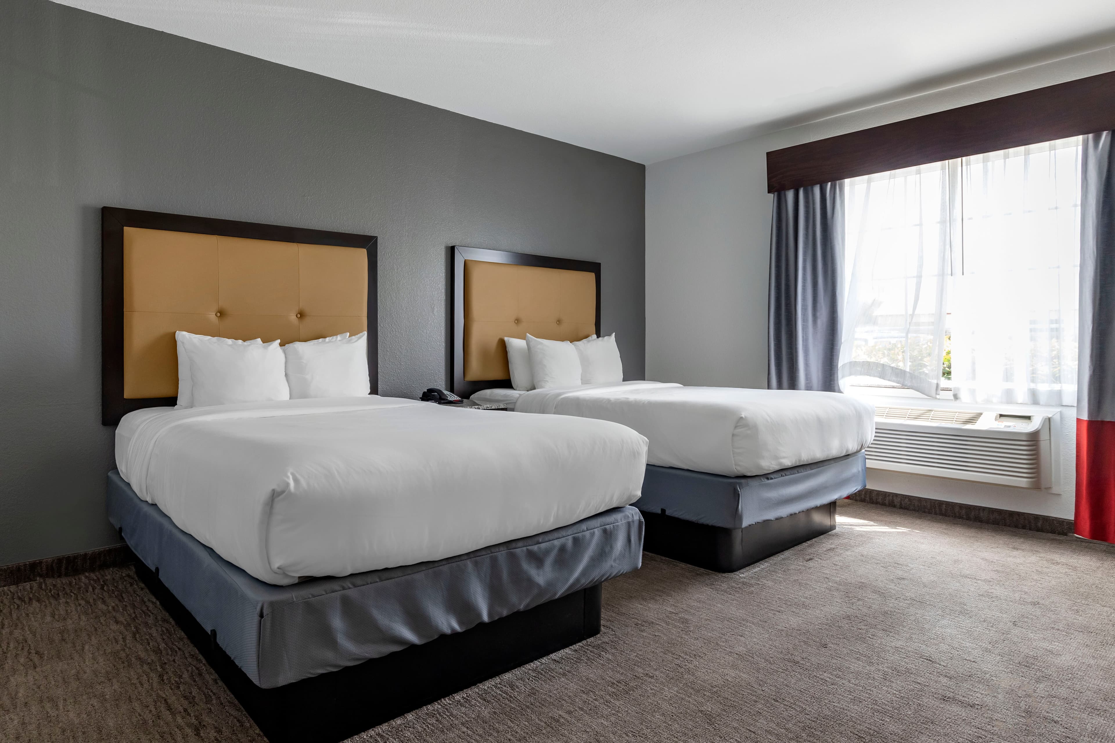 Comfort Inn & Suites Gatesville — 10