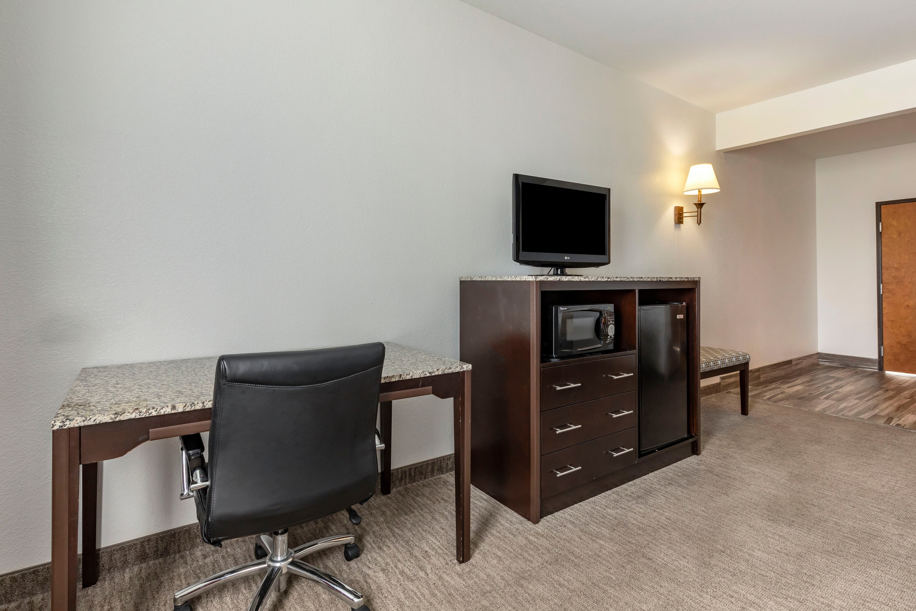 Comfort Inn & Suites Gatesville — 12