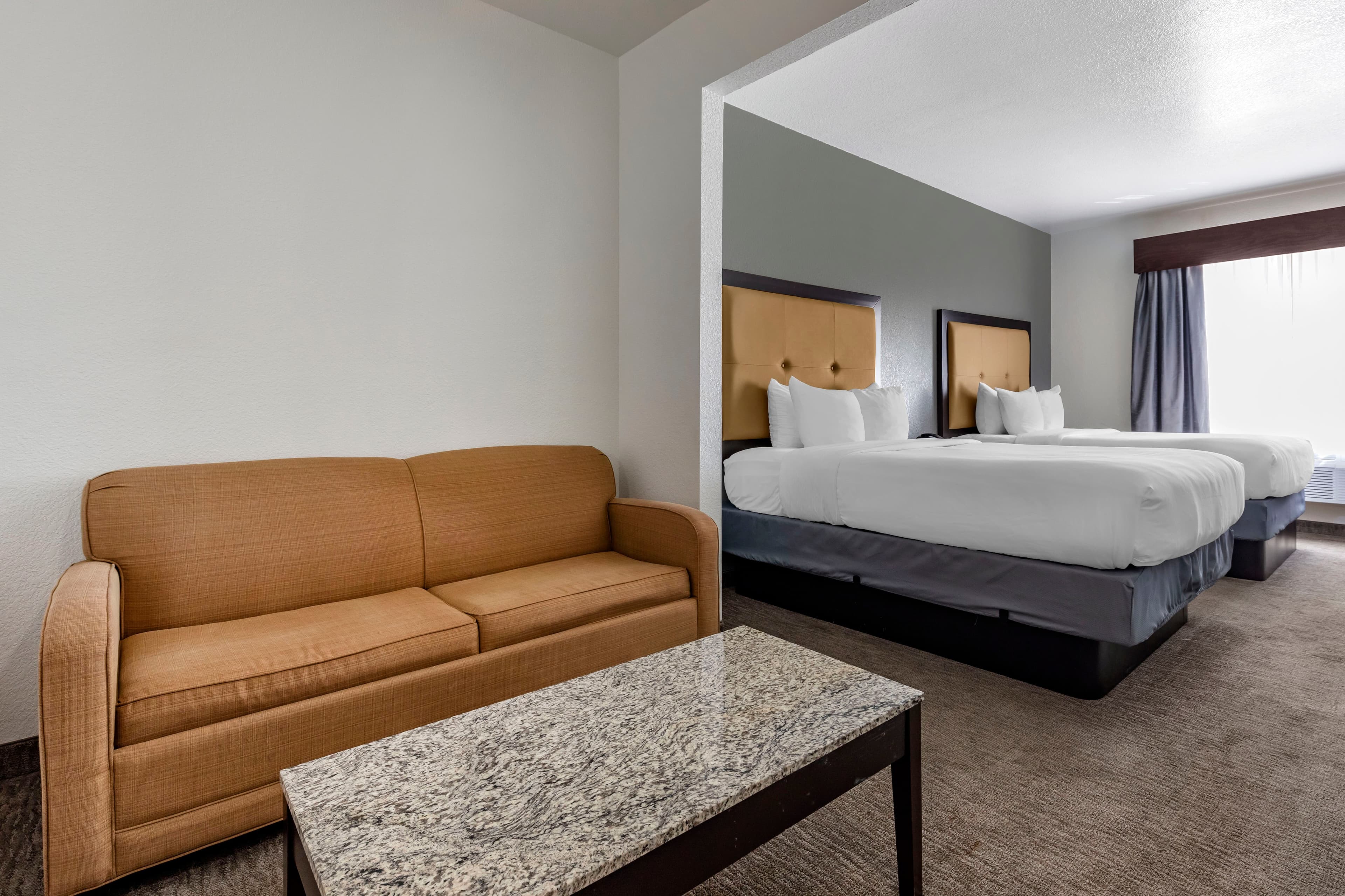 Comfort Inn & Suites Gatesville — 16