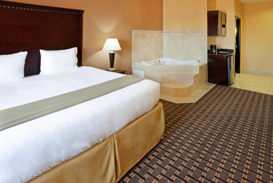 Comfort Inn & Suites Dallas Medical-Market Center — 15