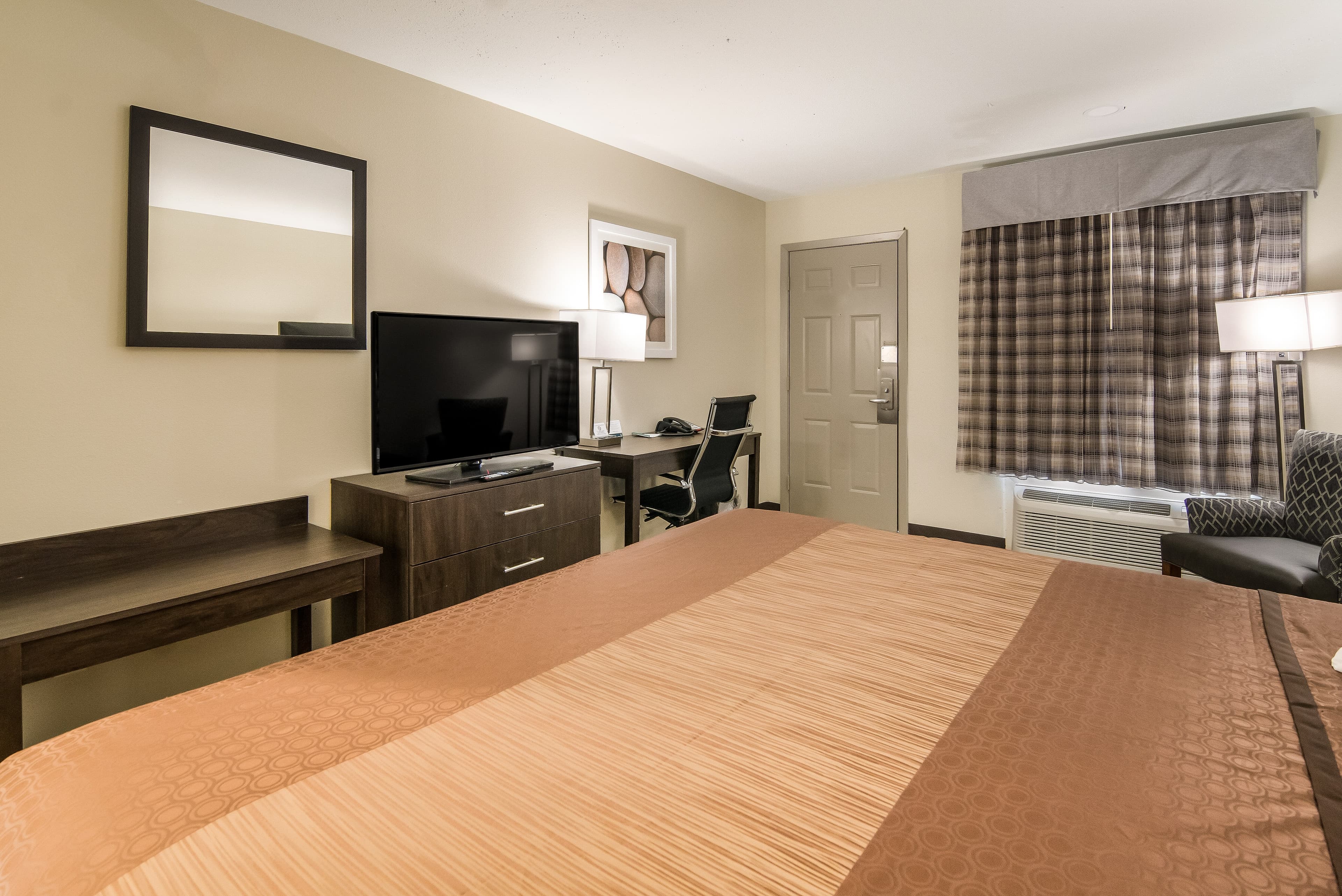 Quality Inn & Suites Dallas-Cityplace — 33