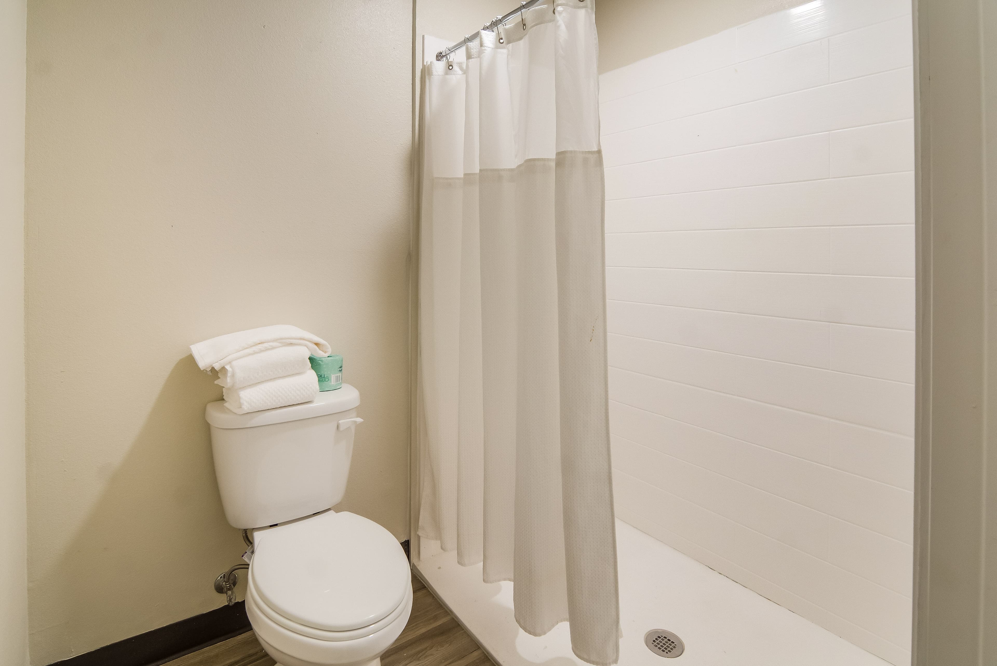 Quality Inn & Suites Dallas-Cityplace — 34