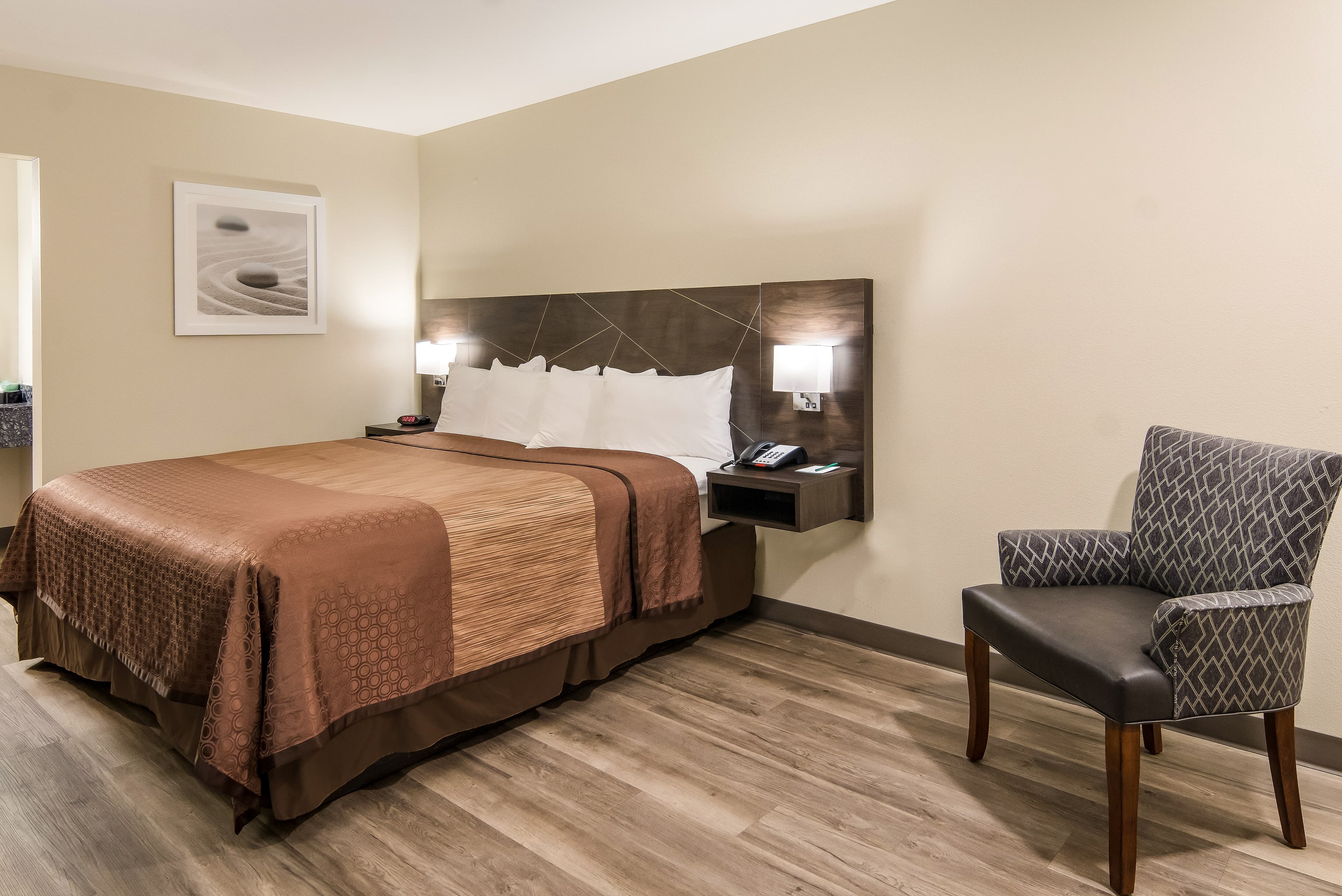 Quality Inn & Suites Dallas-Cityplace — 16