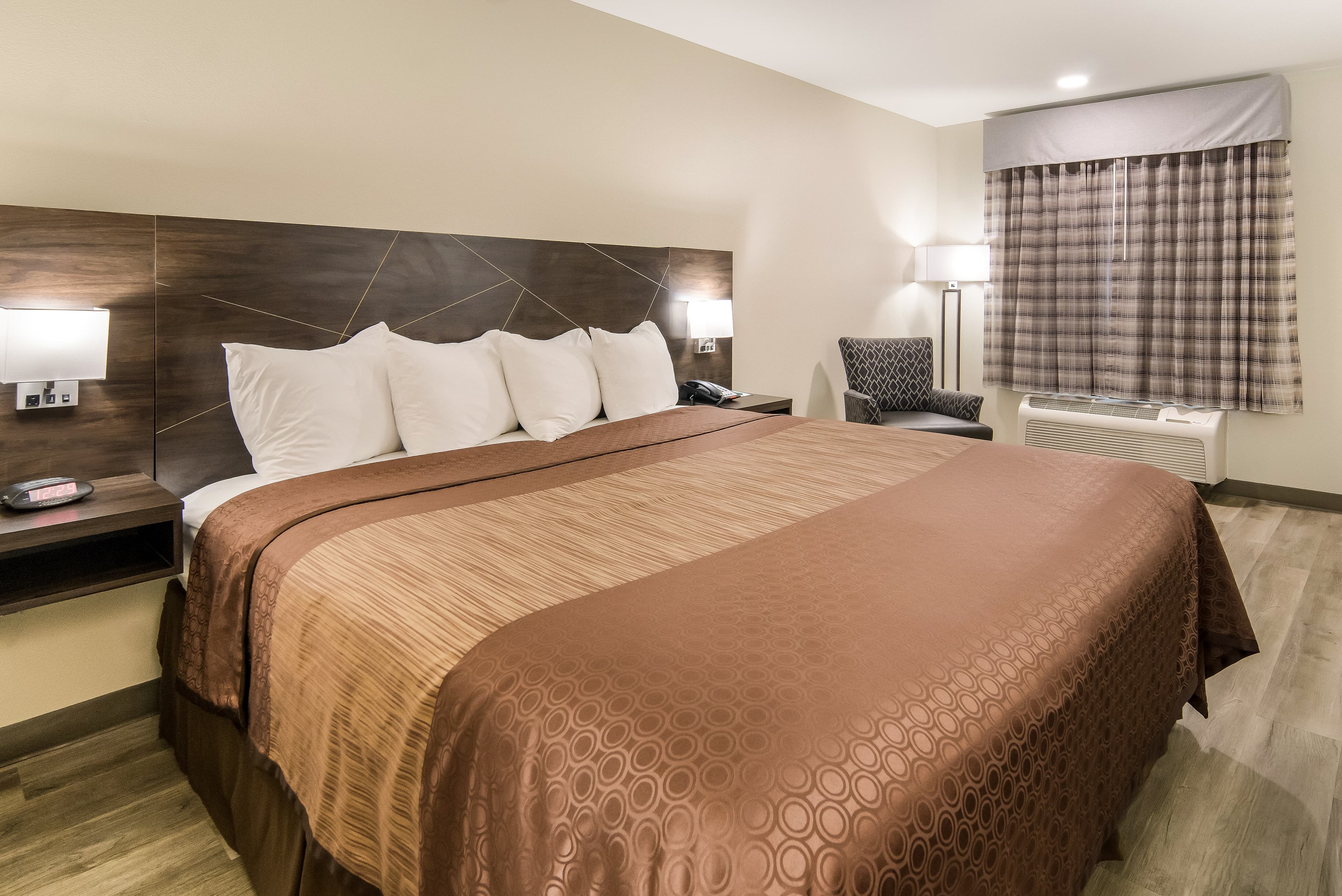 Quality Inn & Suites Dallas-Cityplace — 18