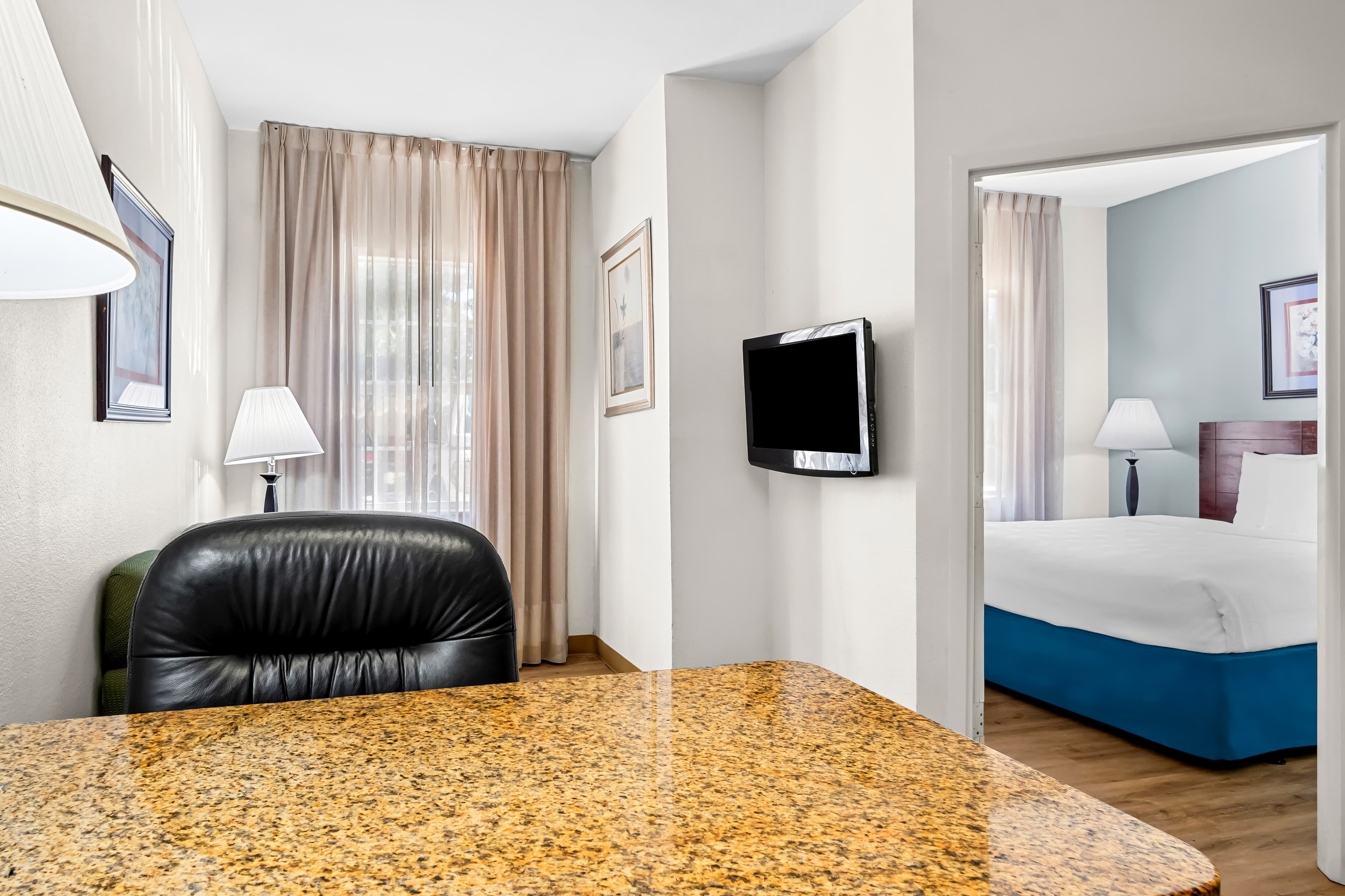 MainStay Suites Addison-Dallas — 12