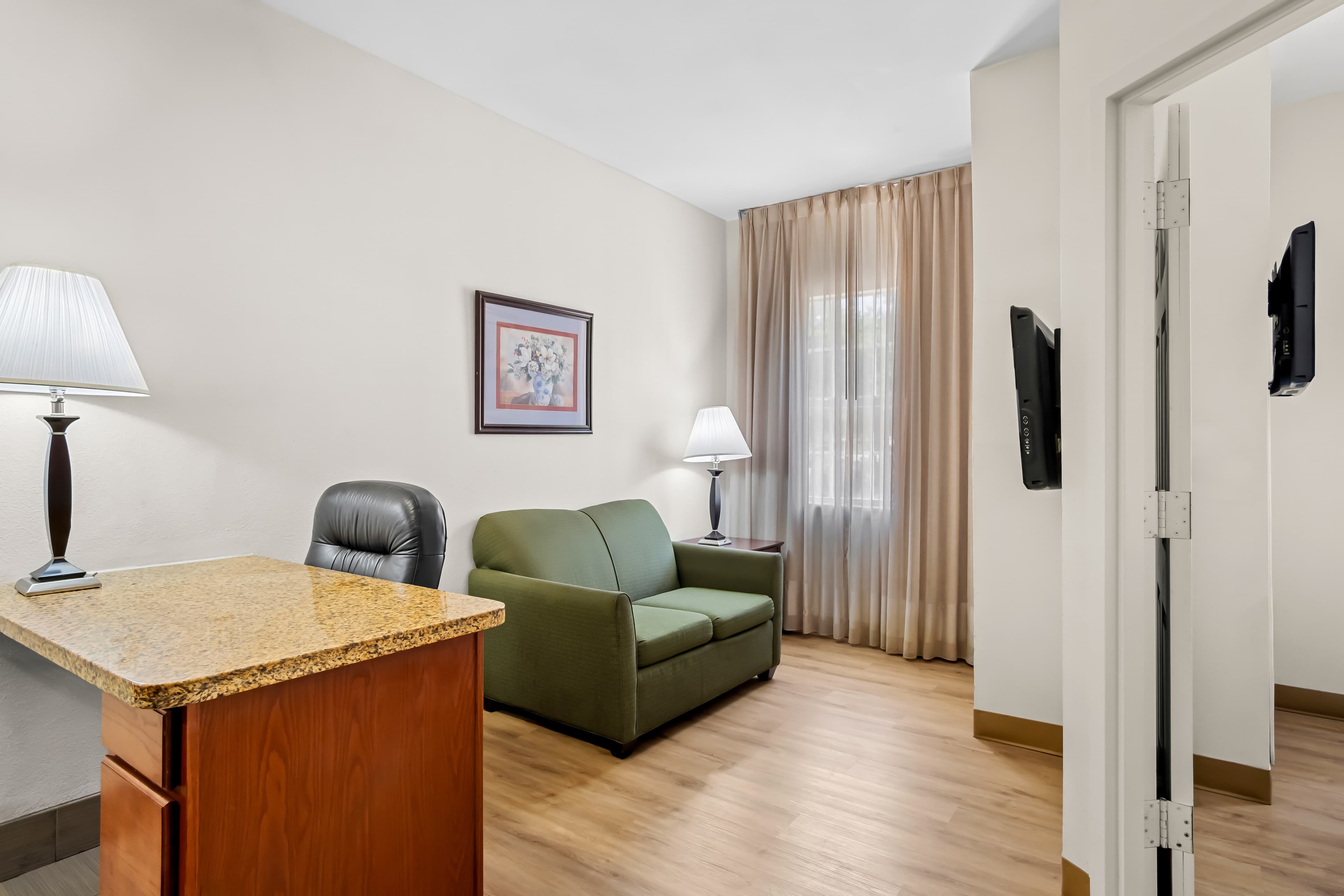 MainStay Suites Addison-Dallas — 13