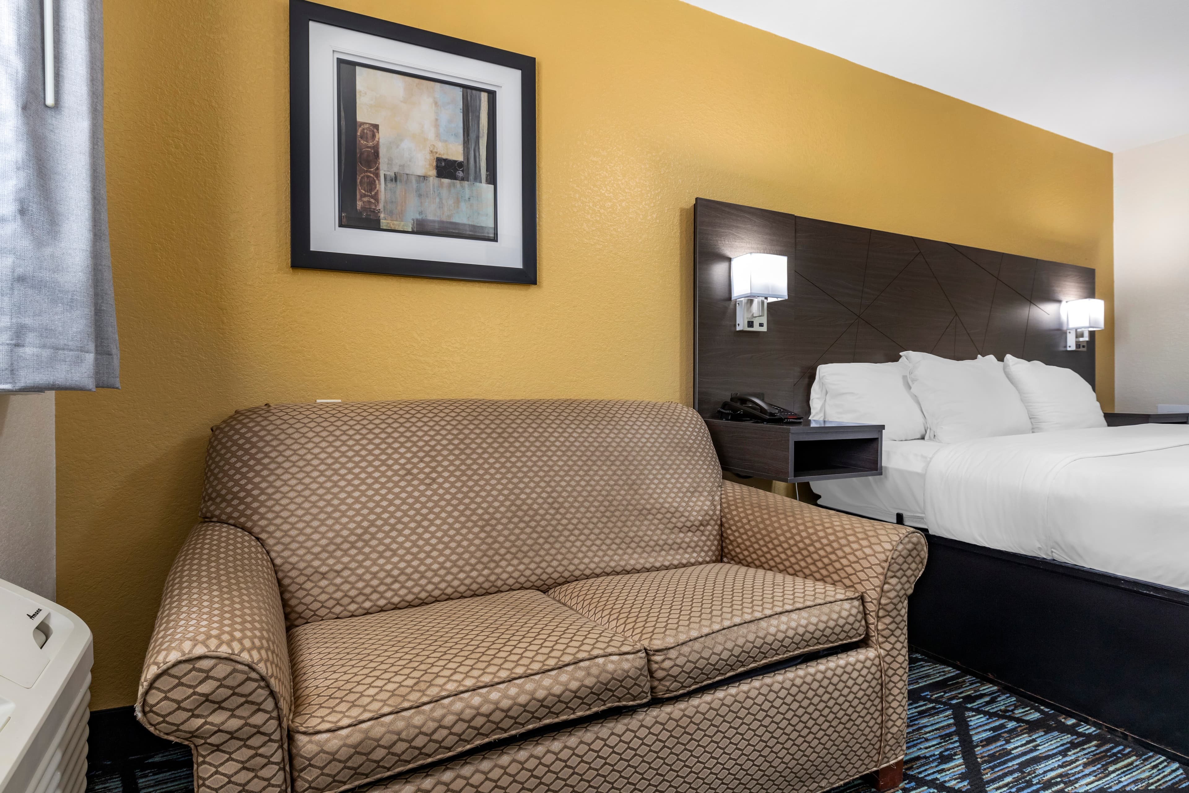 Quality Inn Cameron - Image 5