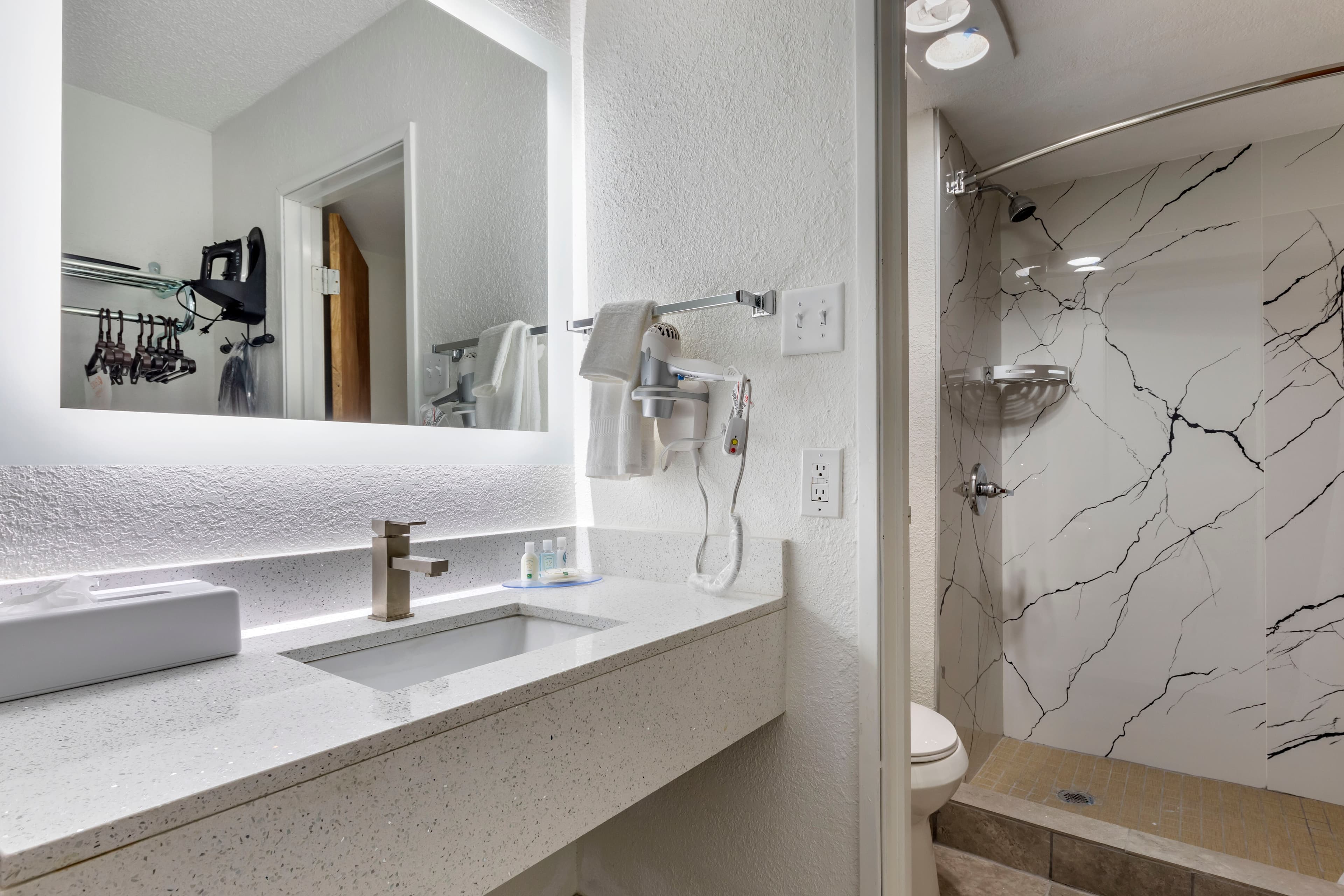 Quality Inn & Suites Sulphur Springs - Image 5