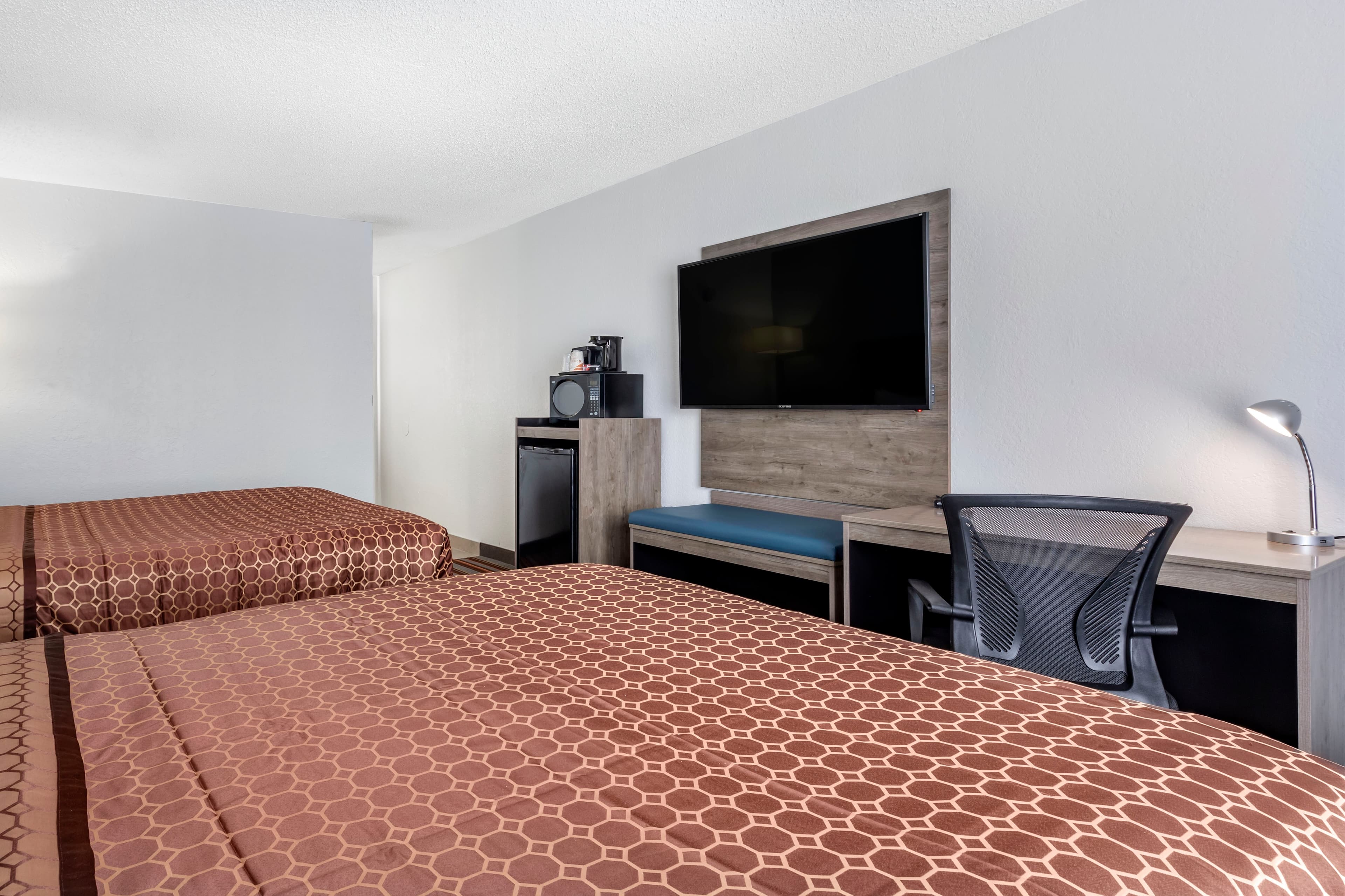 Quality Inn & Suites Sulphur Springs — 8