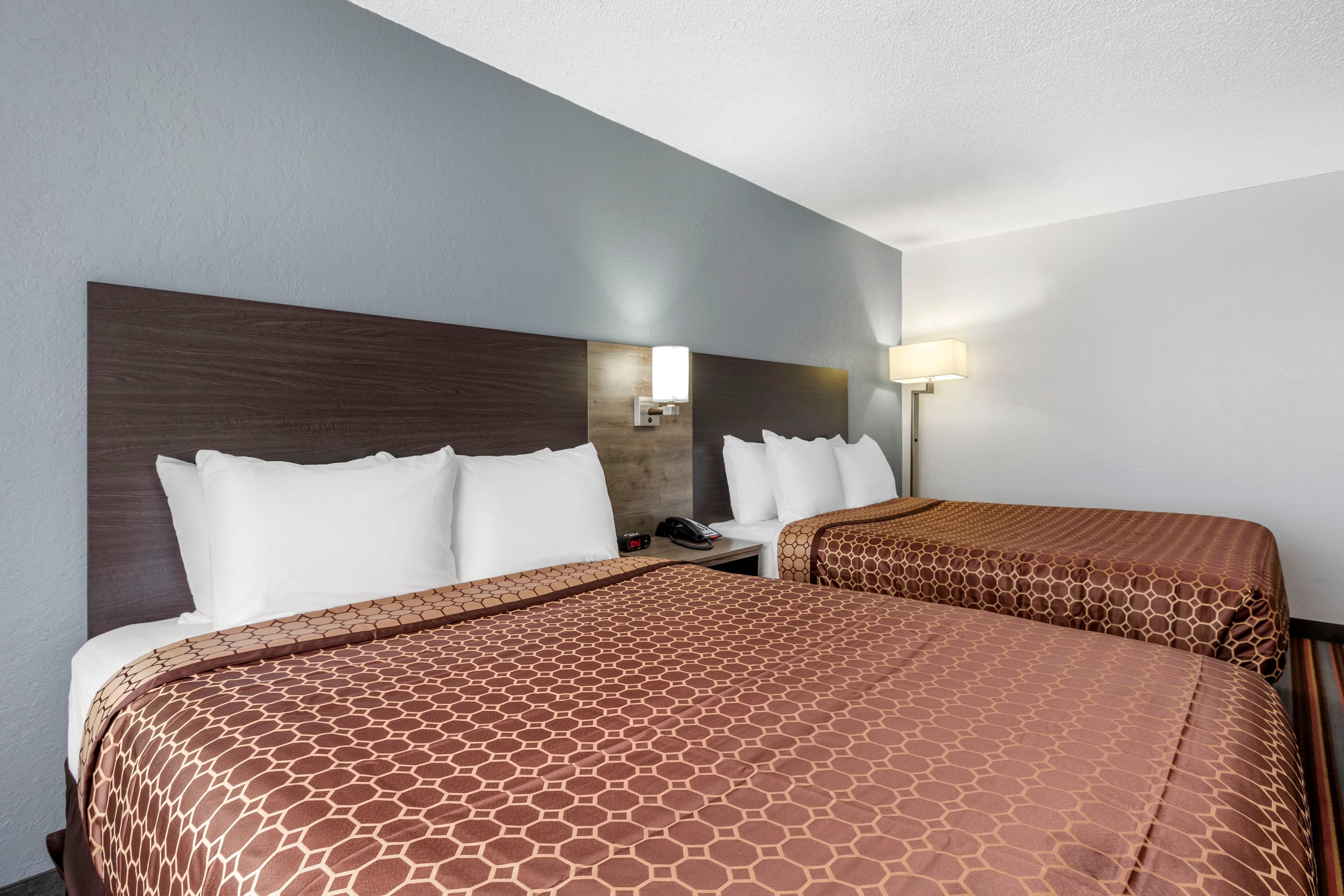 Quality Inn & Suites Sulphur Springs — 9