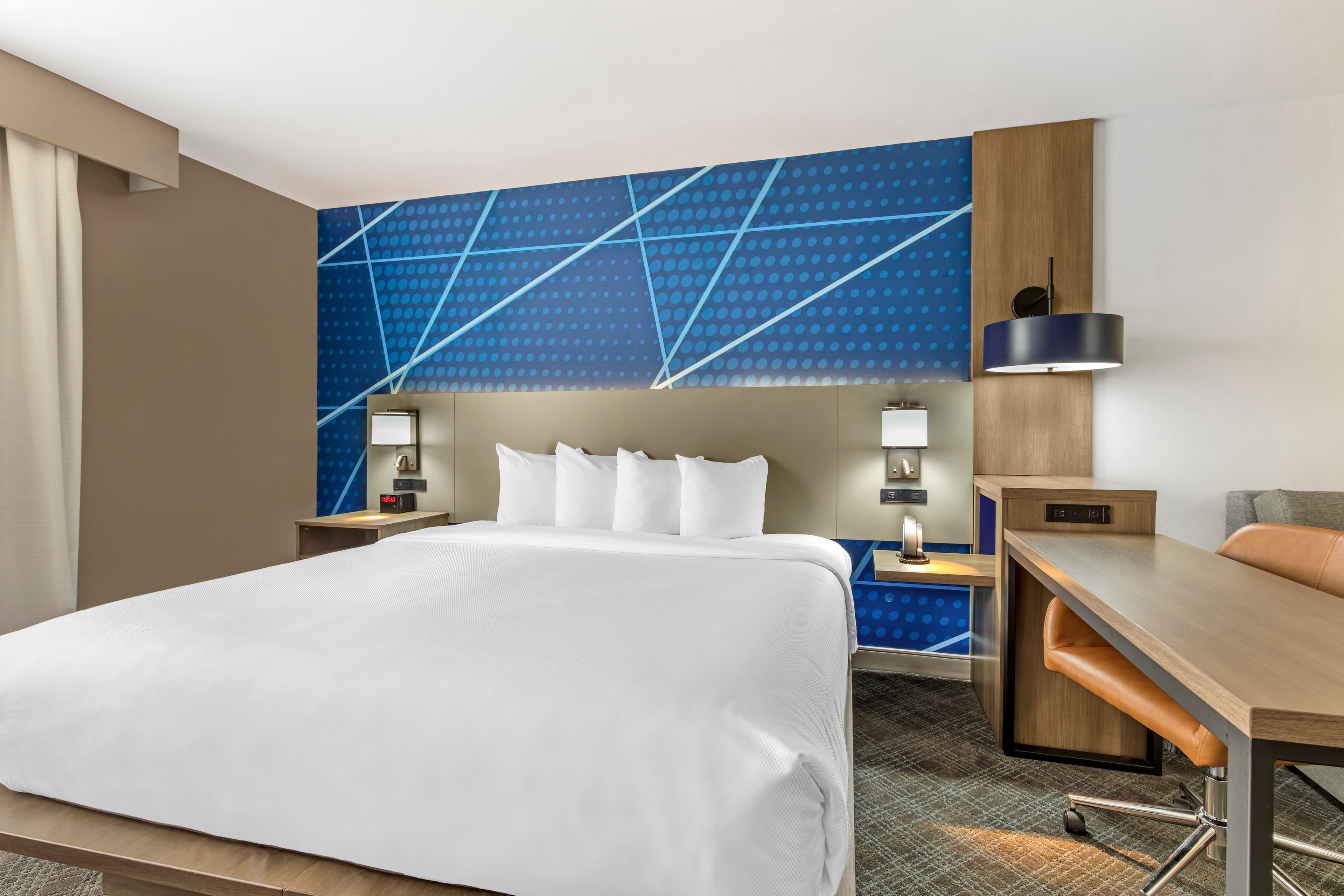 Comfort Inn & Suites Irving Las Colinas DFW — 19