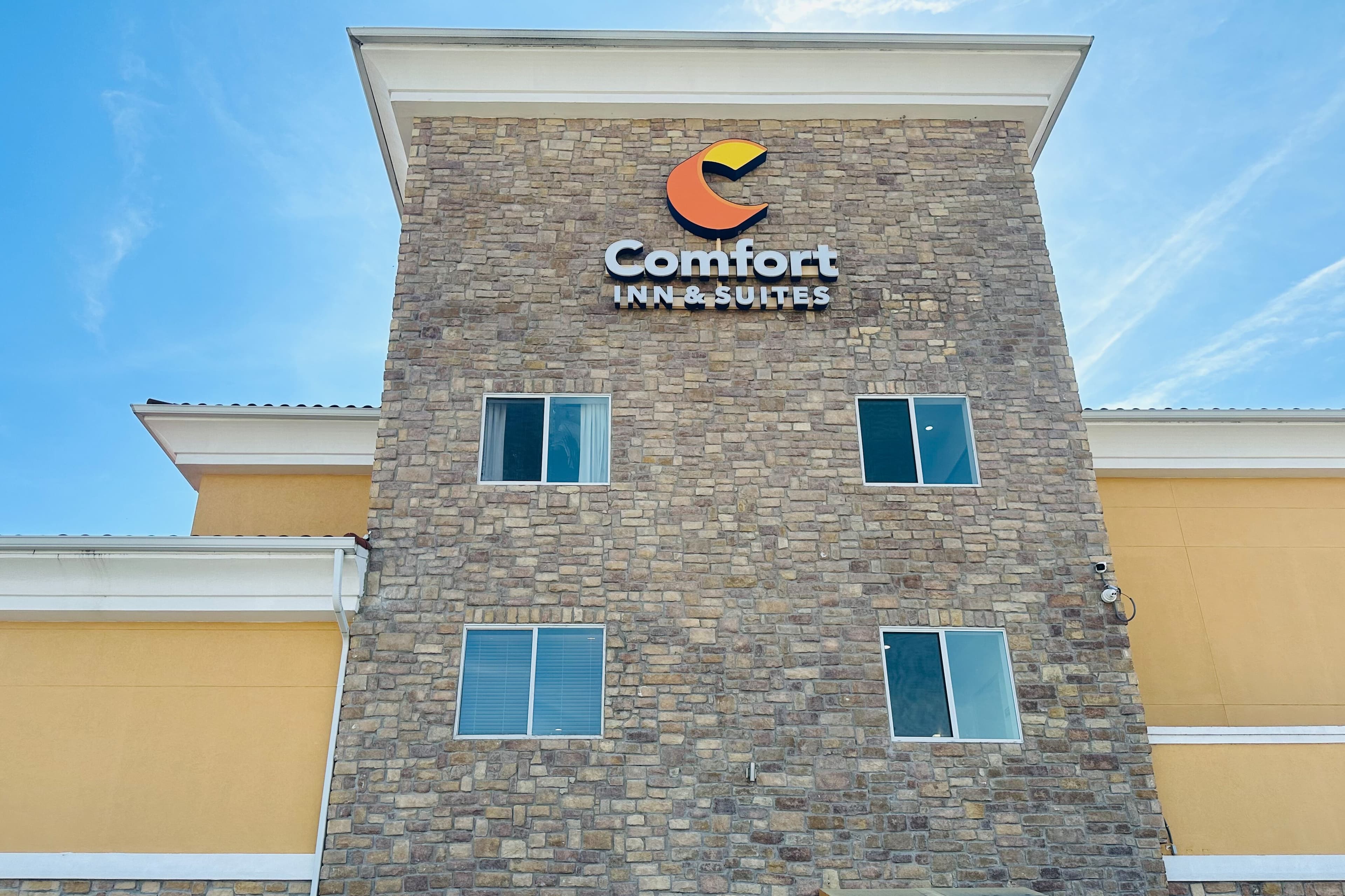 Comfort Inn & Suites Wylie - Image 1