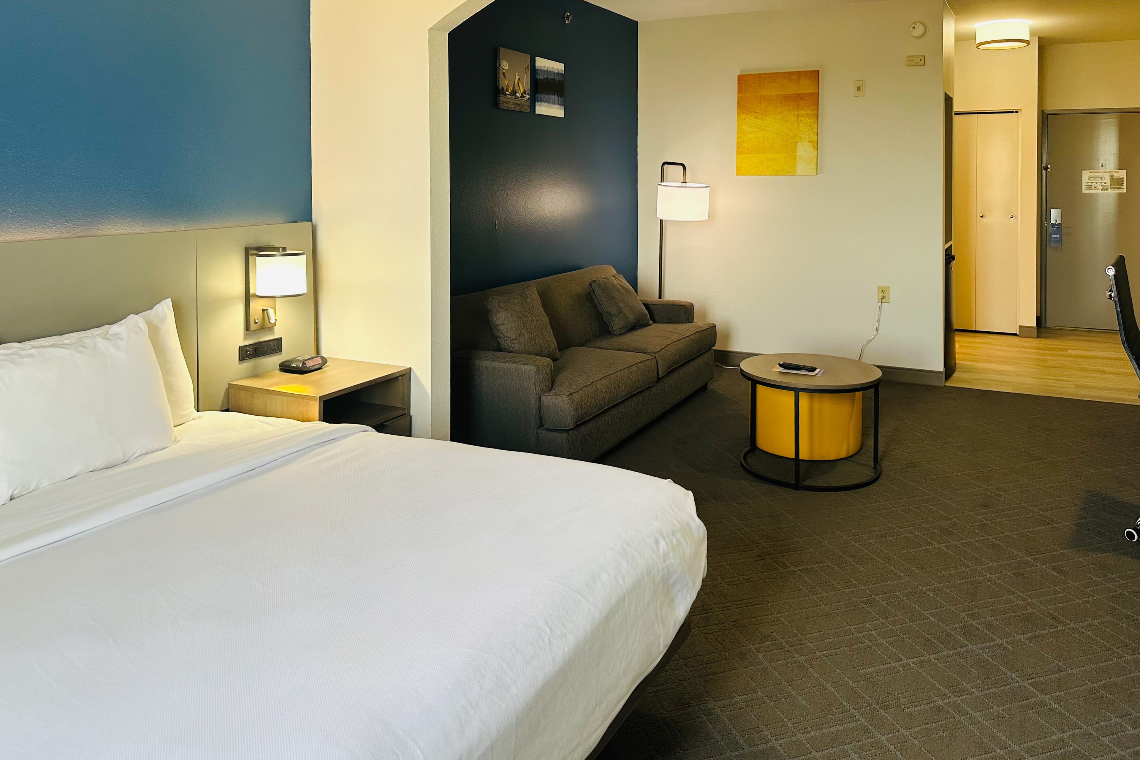 Comfort Inn & Suites Wylie - Image 3