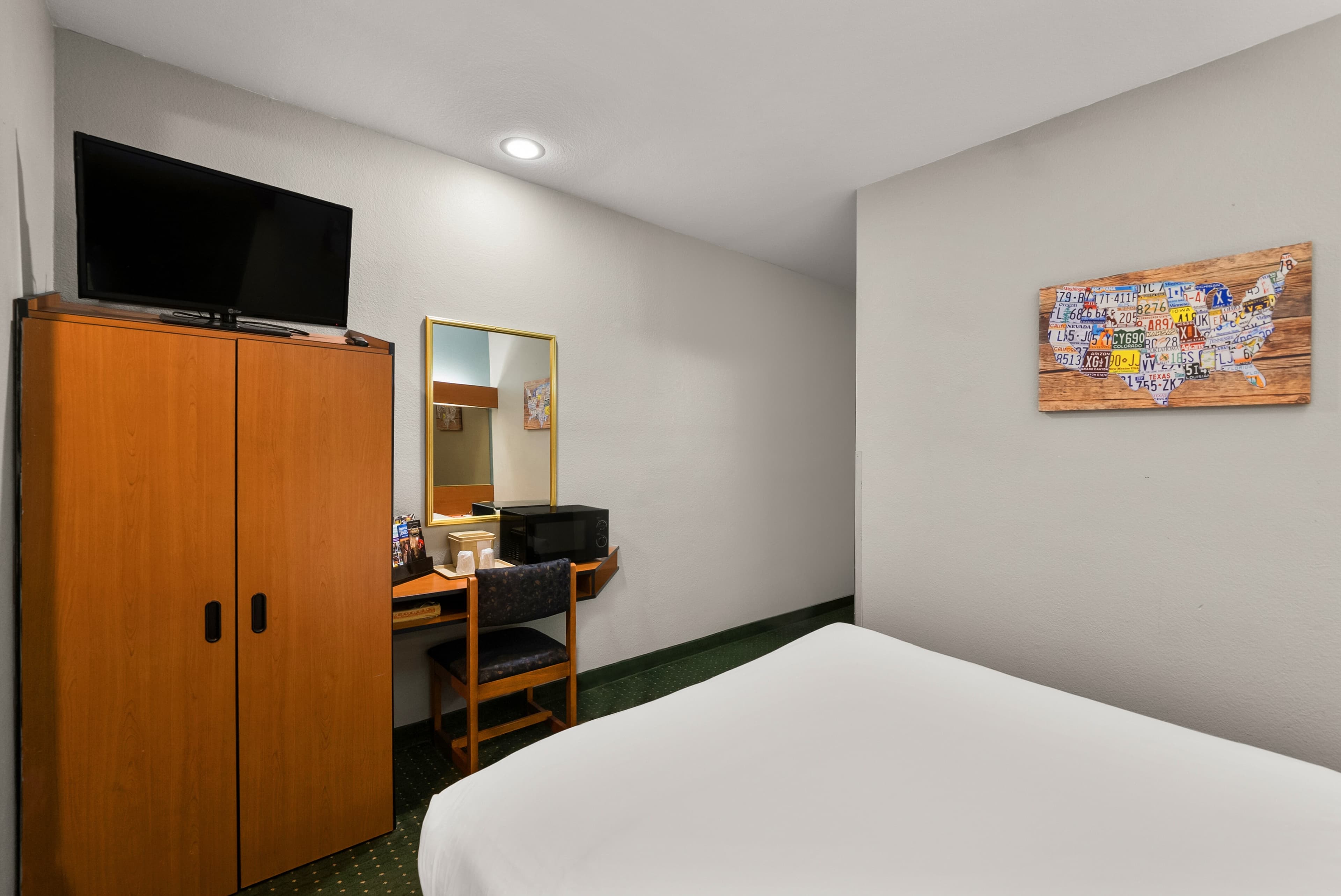 Econo Lodge Inn & Suites Mesquite - Dallas East — 16