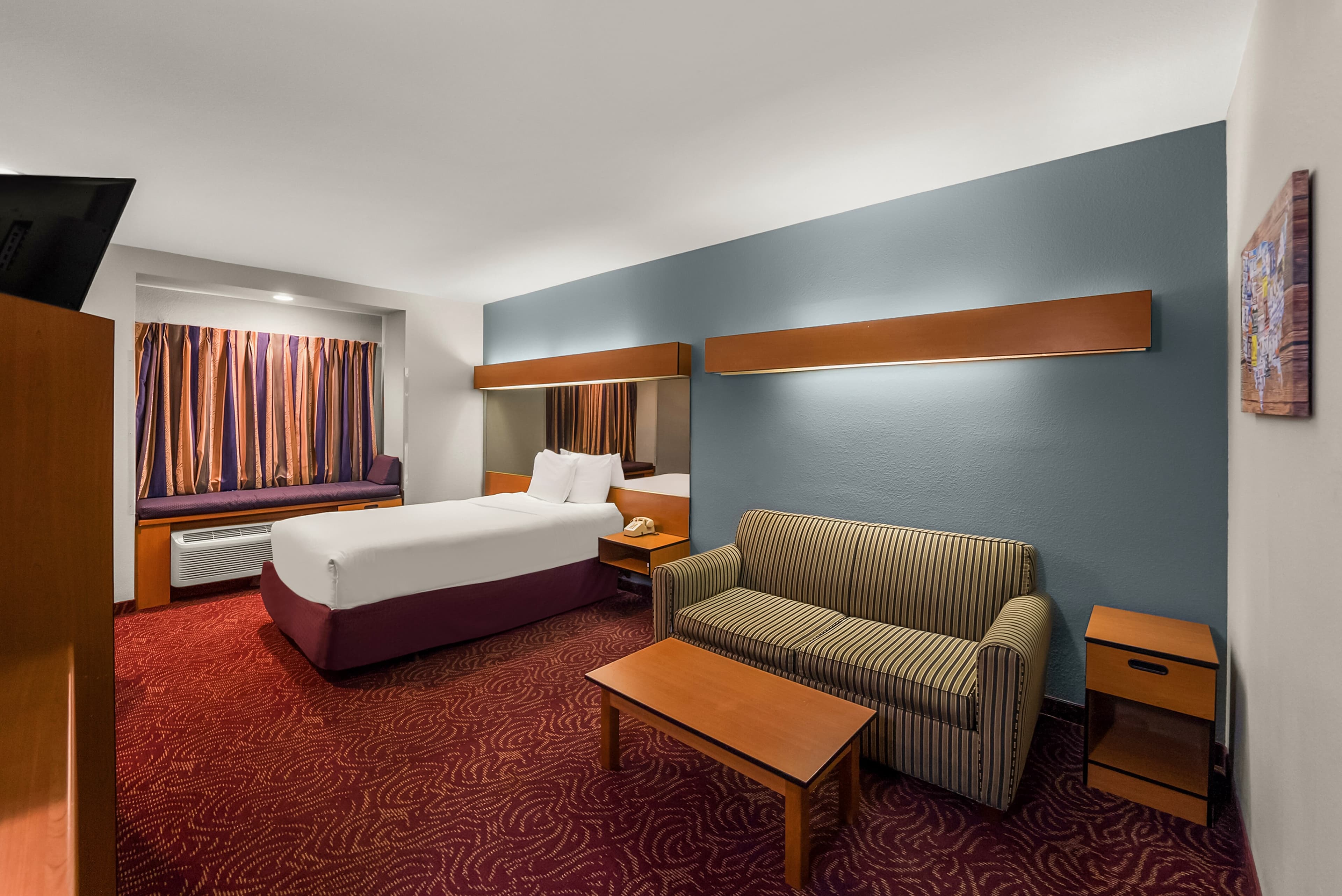 Econo Lodge Inn & Suites Mesquite - Dallas East - Image 3