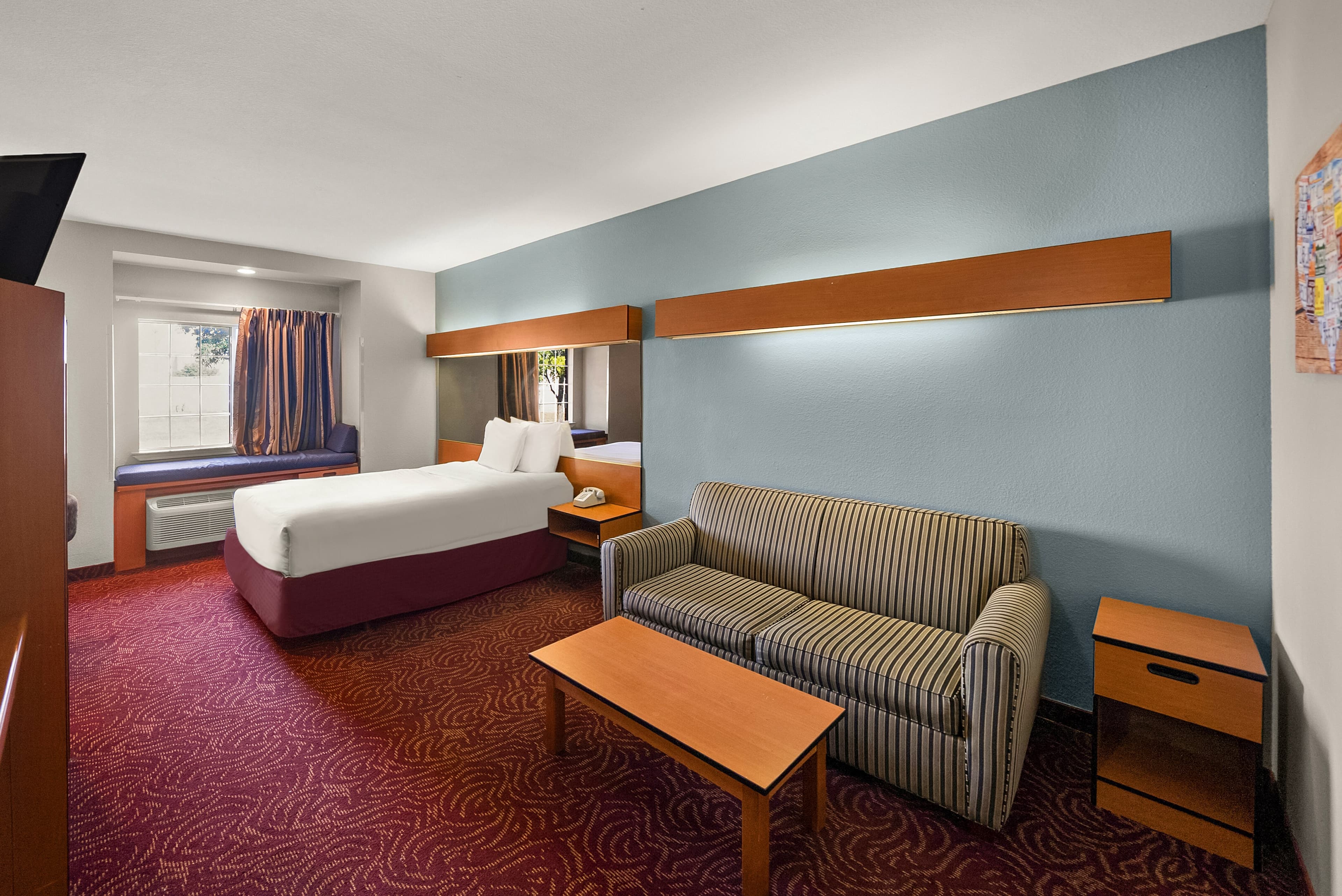 Econo Lodge Inn & Suites Mesquite - Dallas East - Image 5