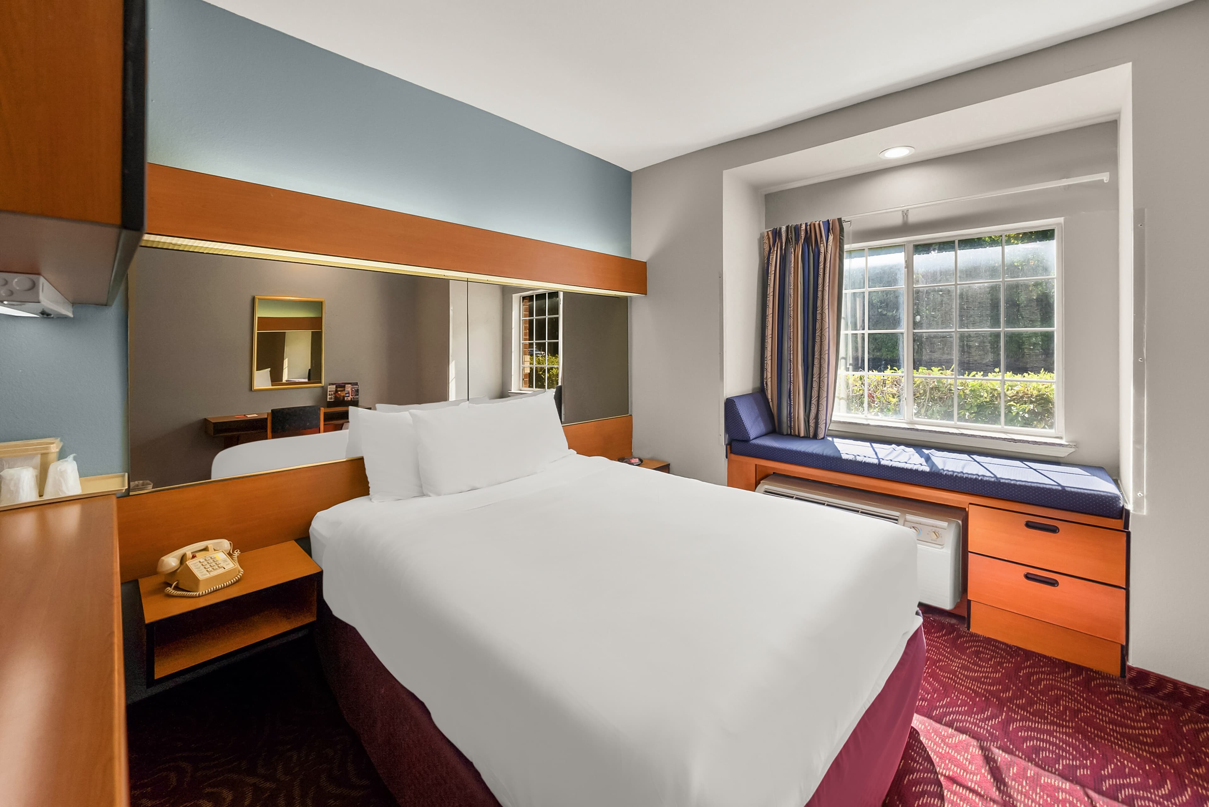Econo Lodge Inn & Suites Mesquite - Dallas East — 26