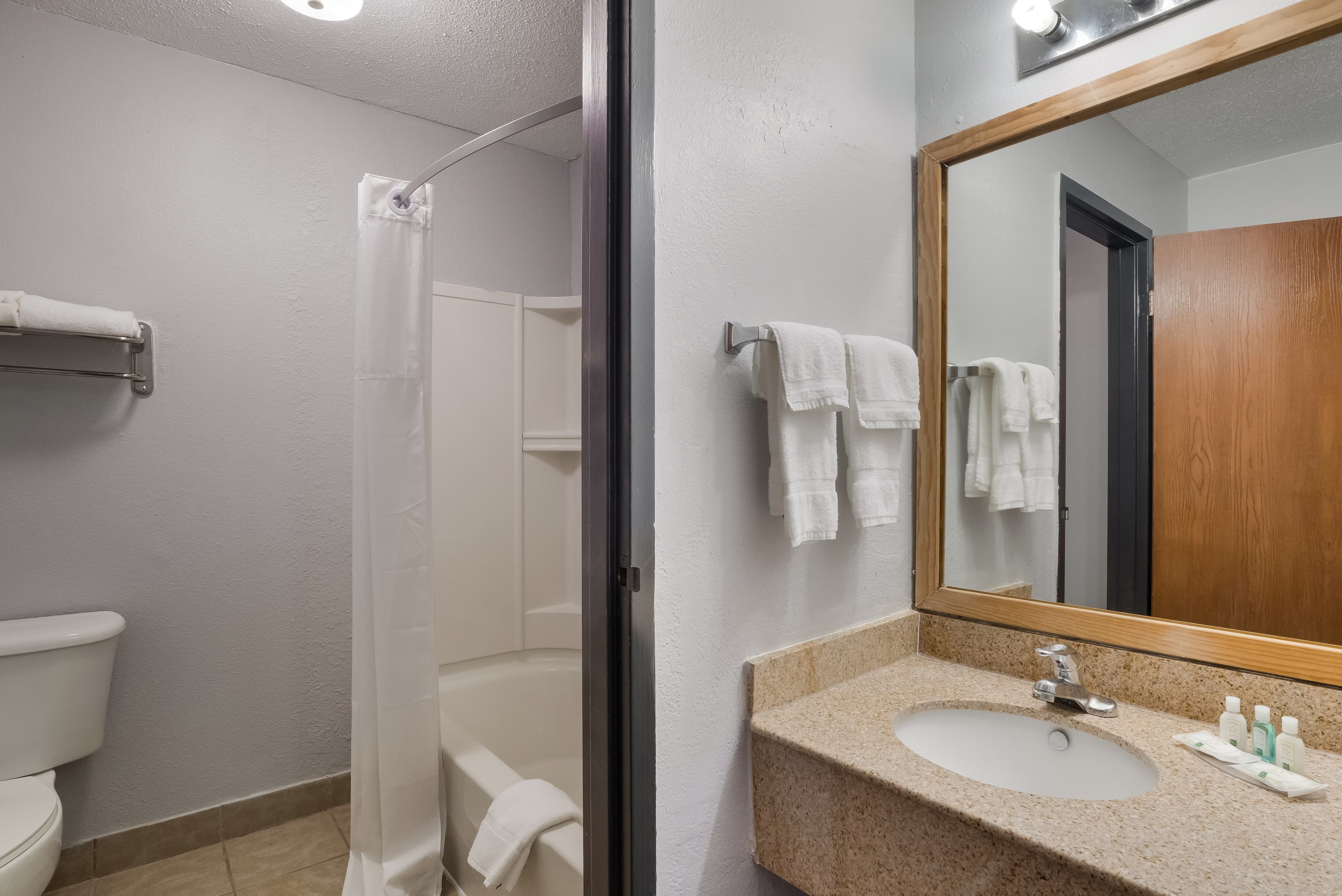 Quality Inn Alice — 8