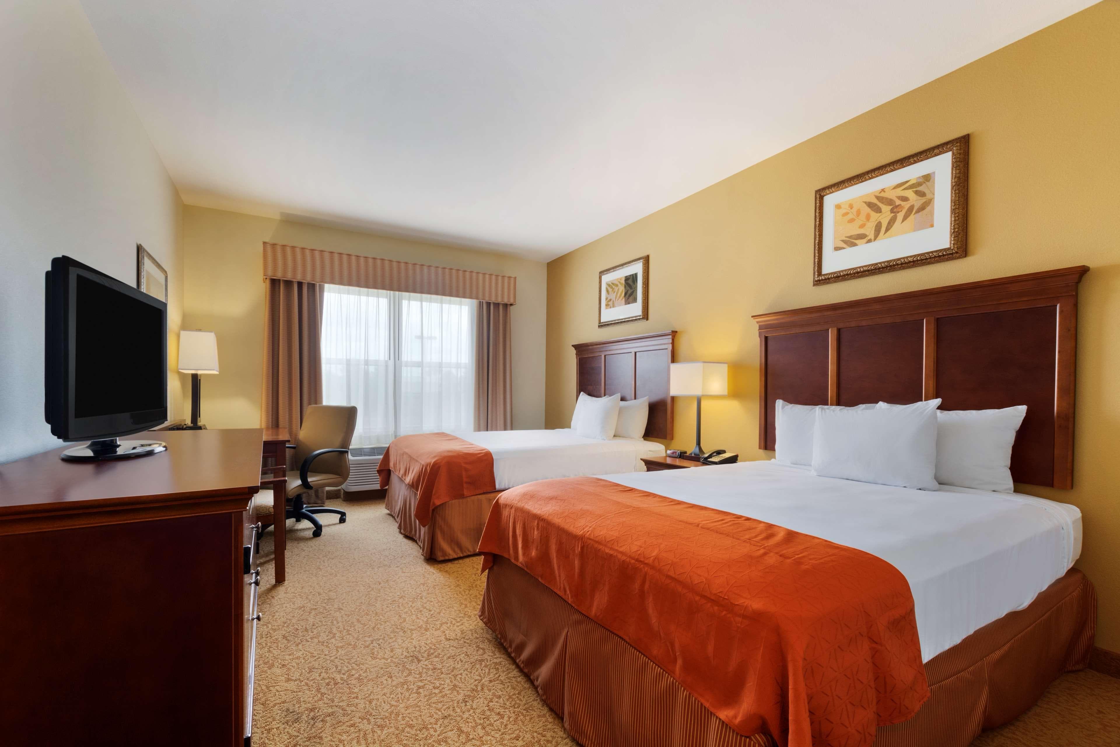 Country Inn & Suites by Radisson, Texarkana, TX — 7