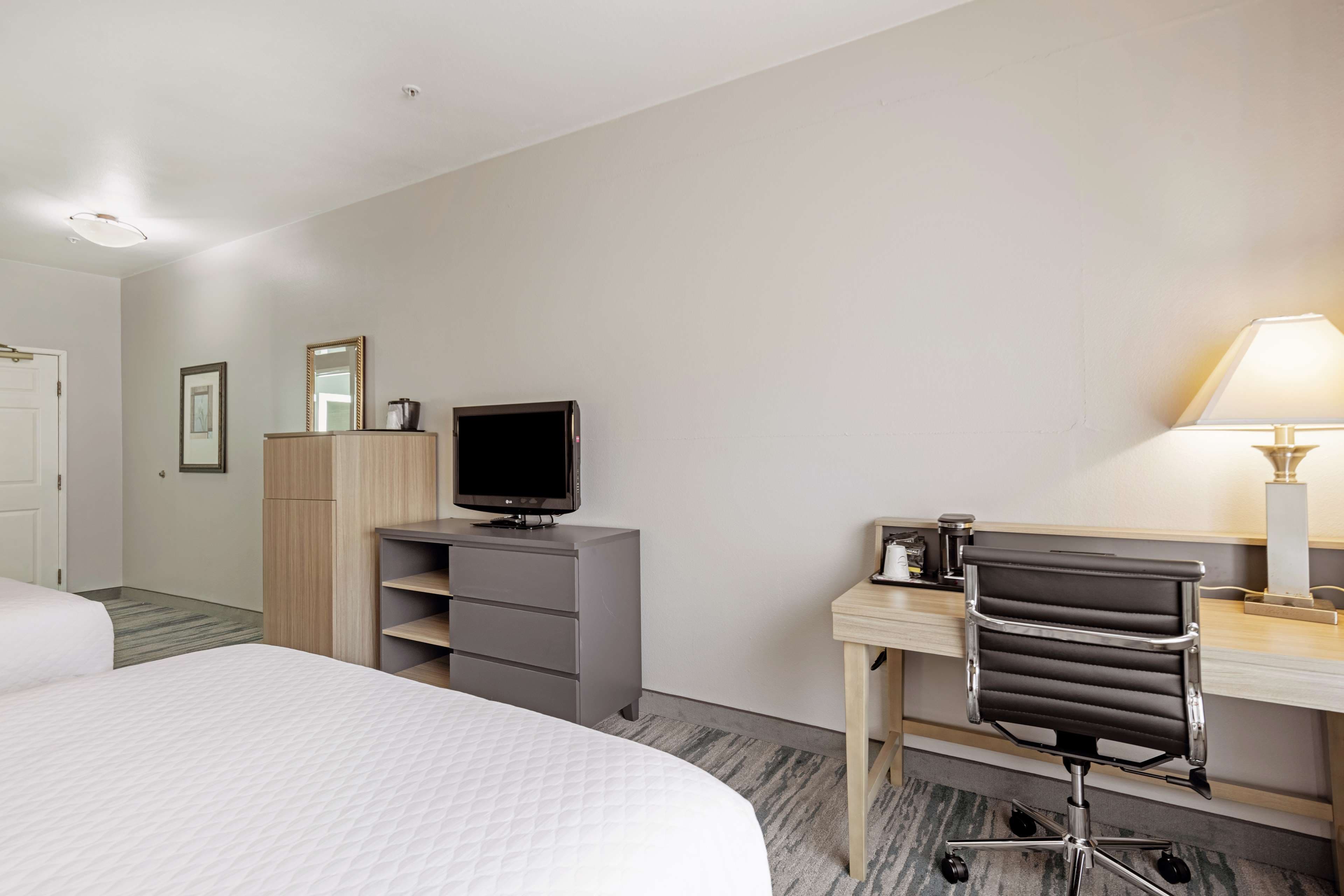 Country Inn & Suites by Radisson, Lewisville, TX - Image 5