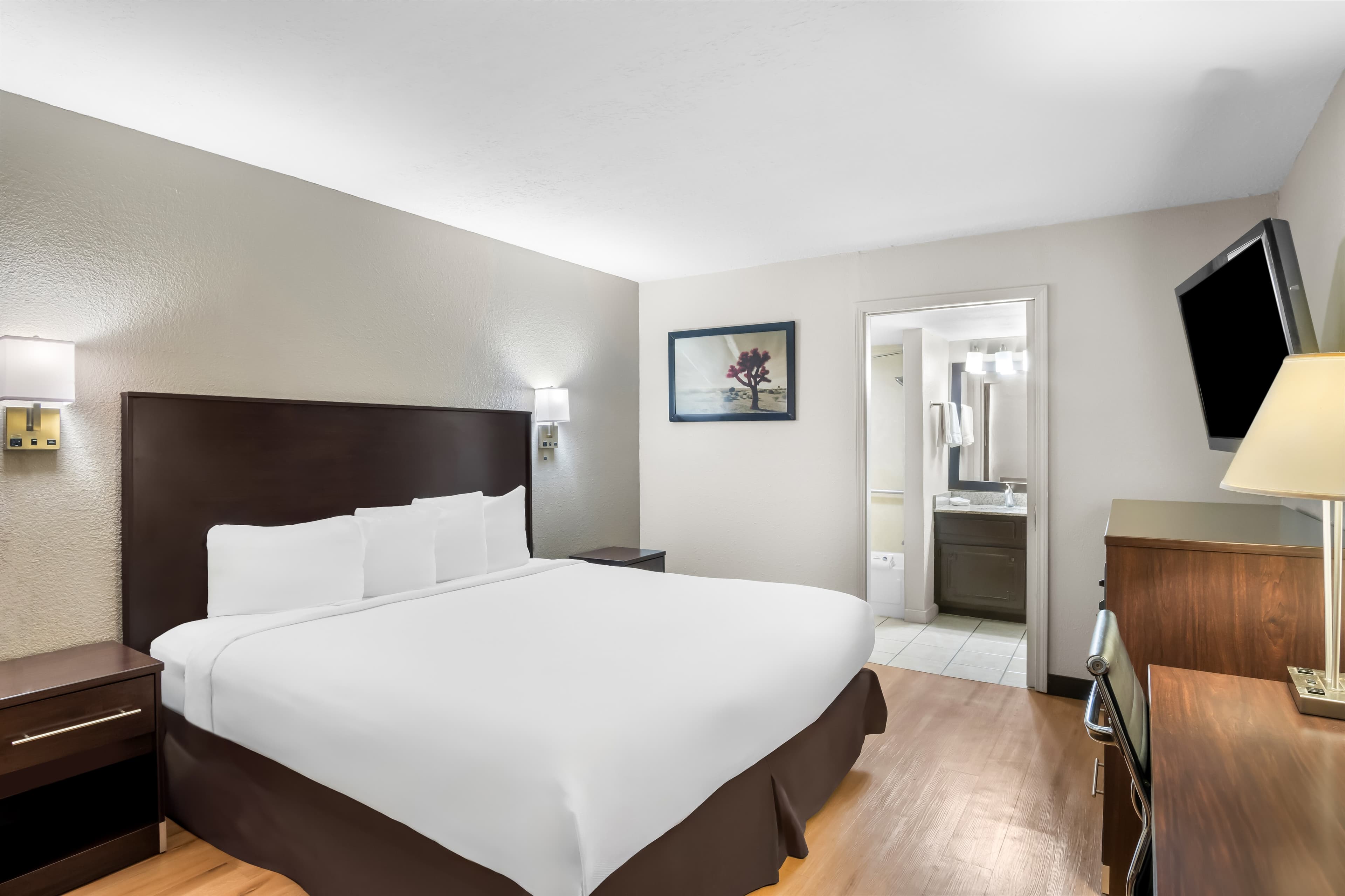 Rodeway Inn Waco Downtown near University — 17