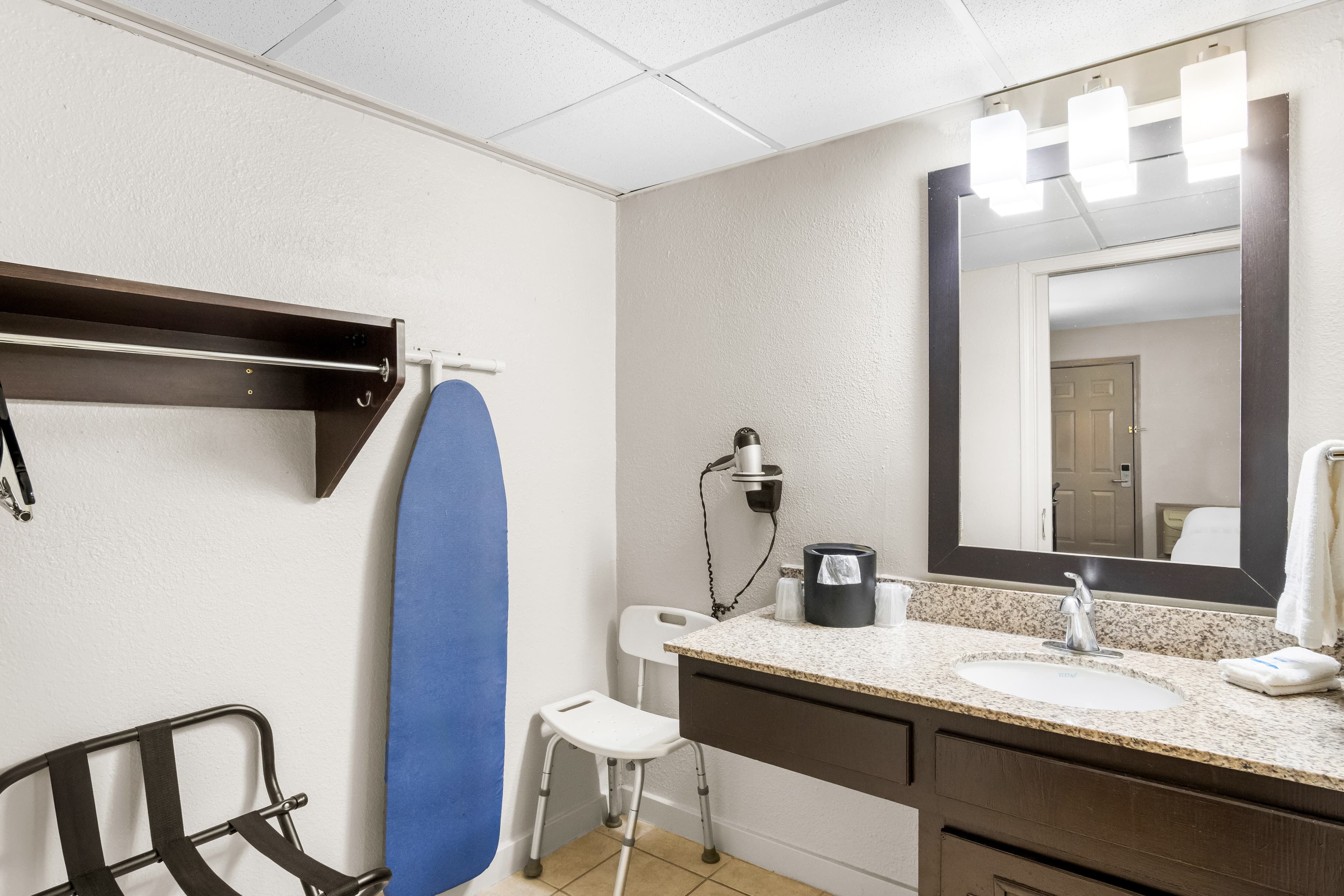 Rodeway Inn Waco Downtown near University — 20