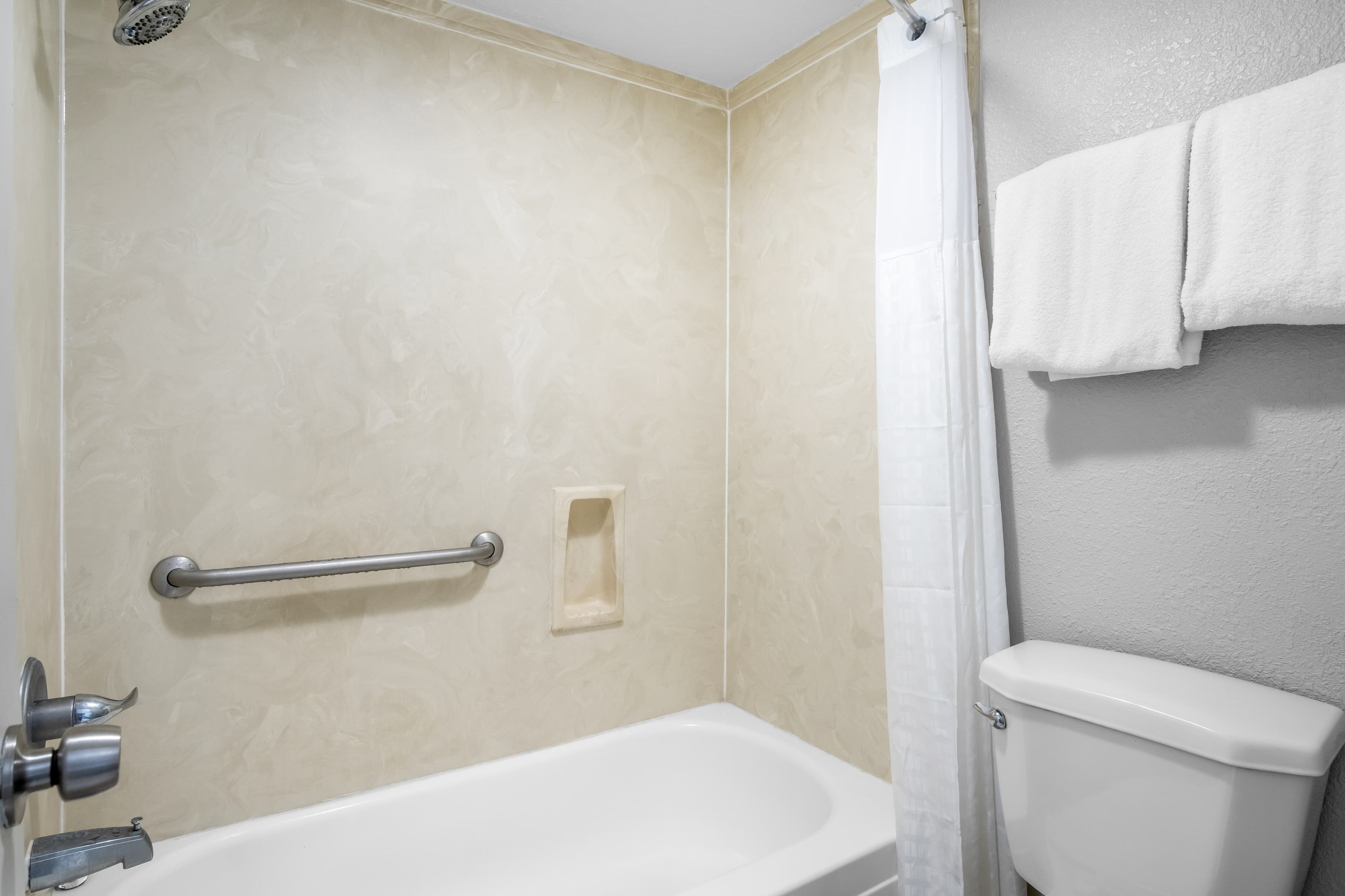 Rodeway Inn Waco Downtown near University — 21