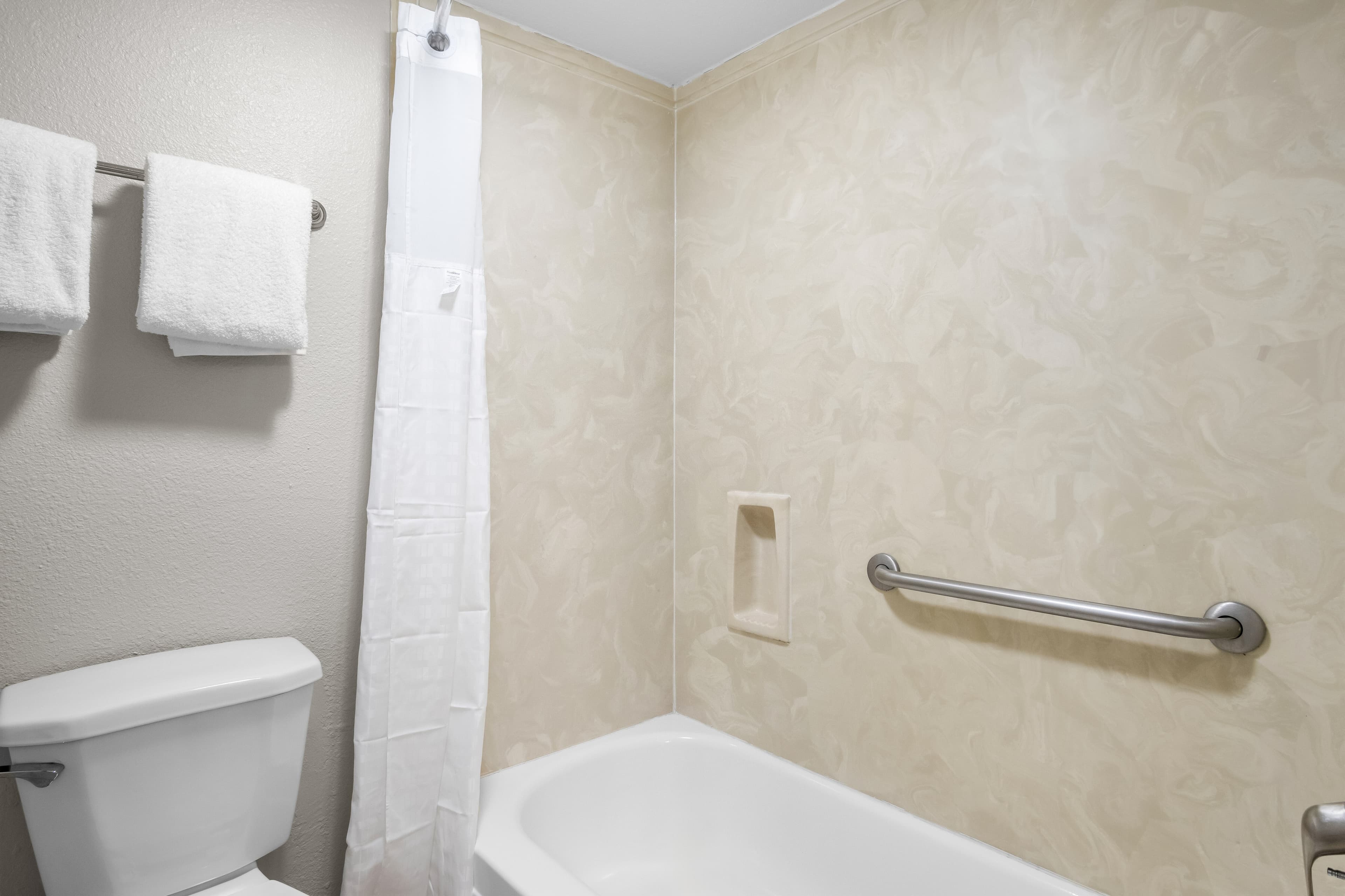 Rodeway Inn Waco Downtown near University — 30