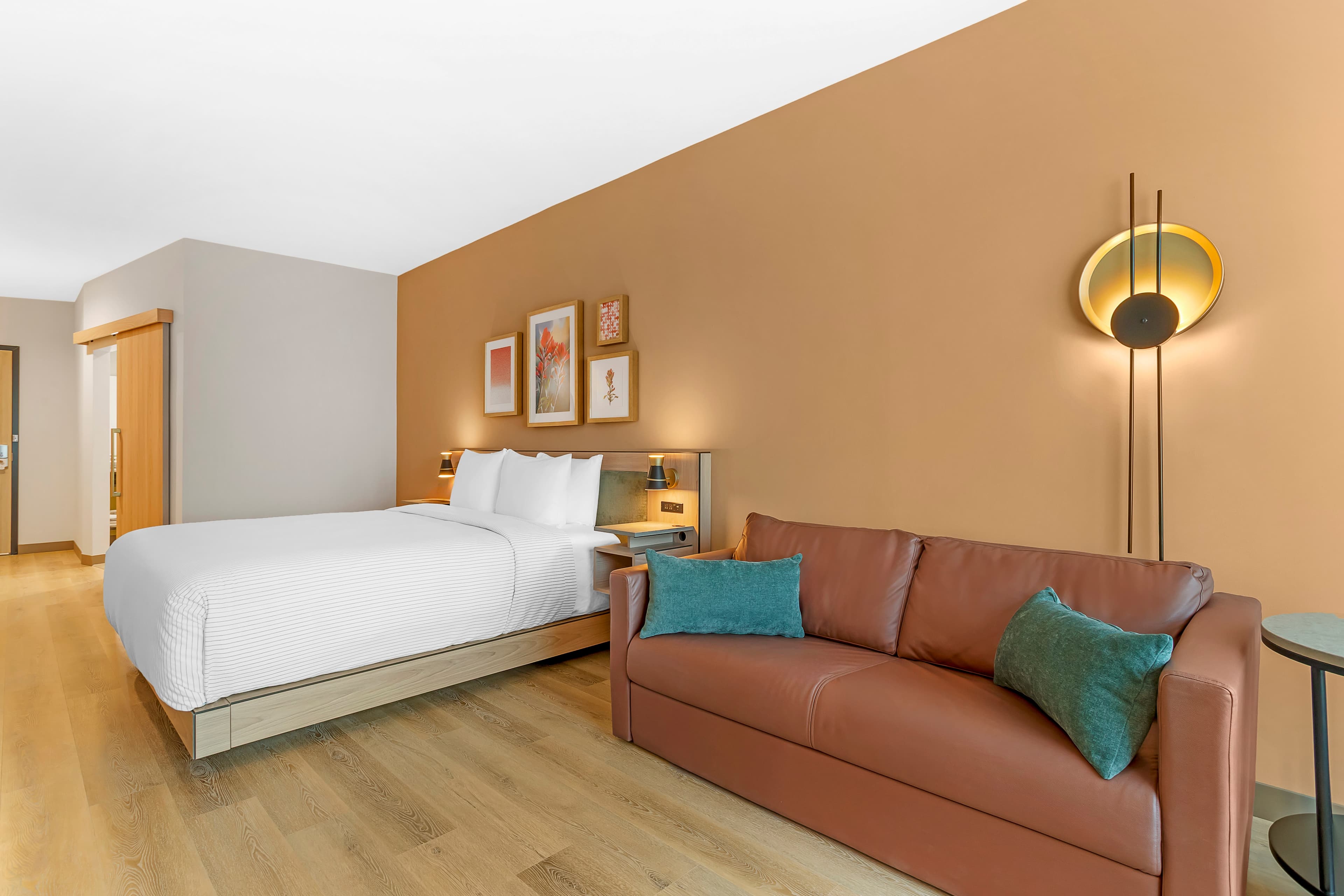 Cambria Hotel Euless - DFW Airport South — 7