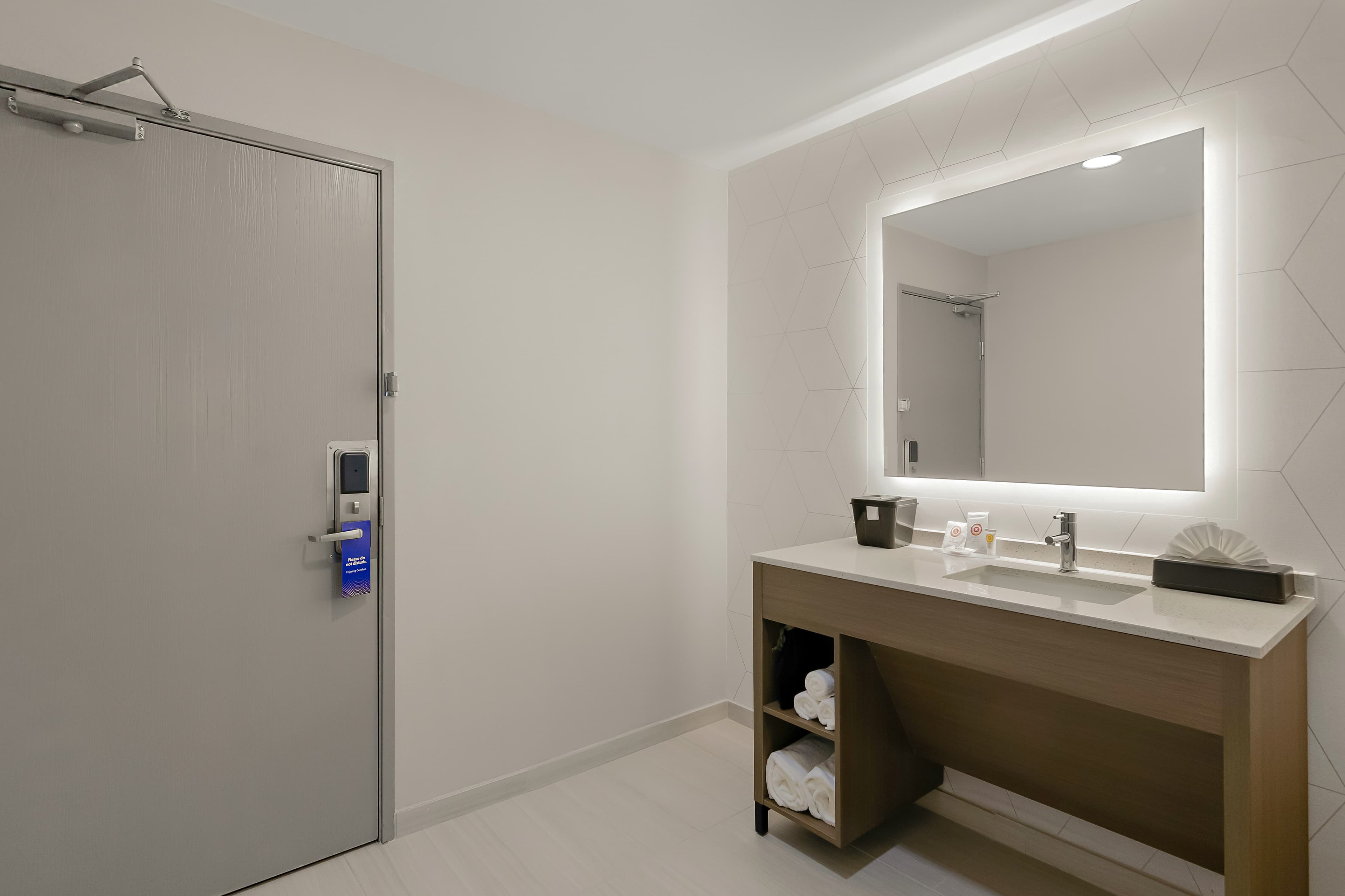 Comfort Inn Conroe — 8