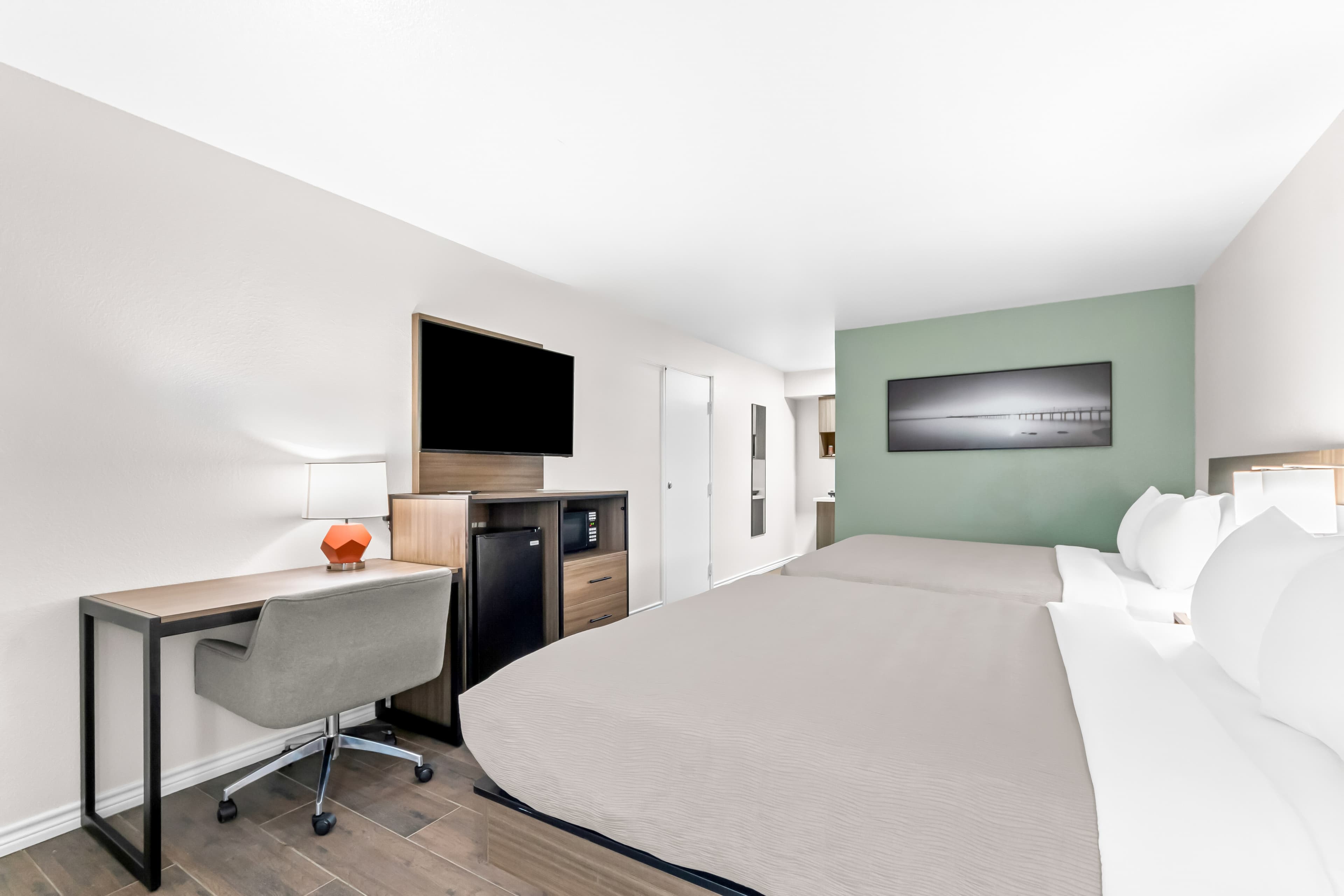 Quality Inn & Suites Port Lavaca near Lighthouse Beach — 10