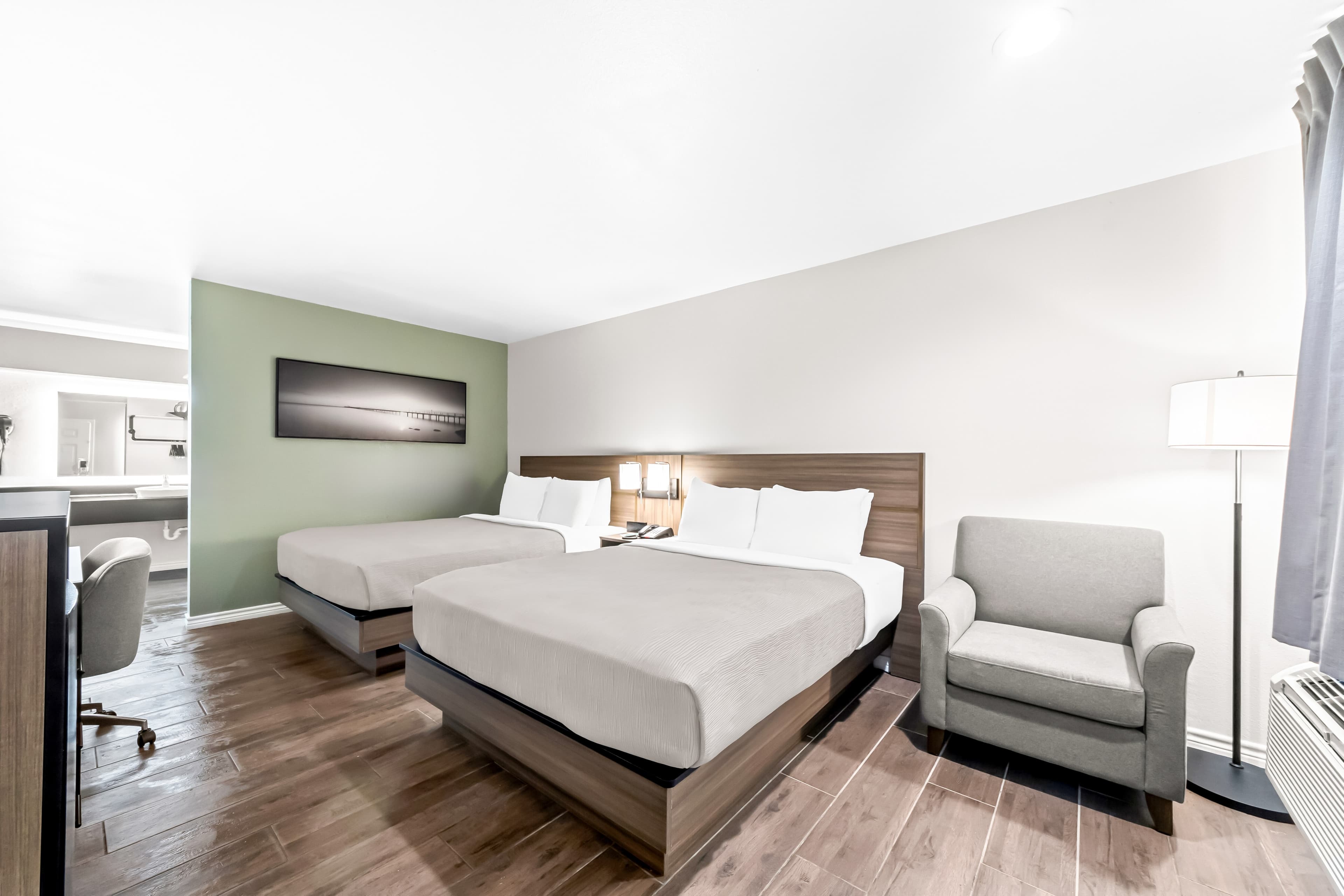 Quality Inn & Suites Port Lavaca near Lighthouse Beach — 42