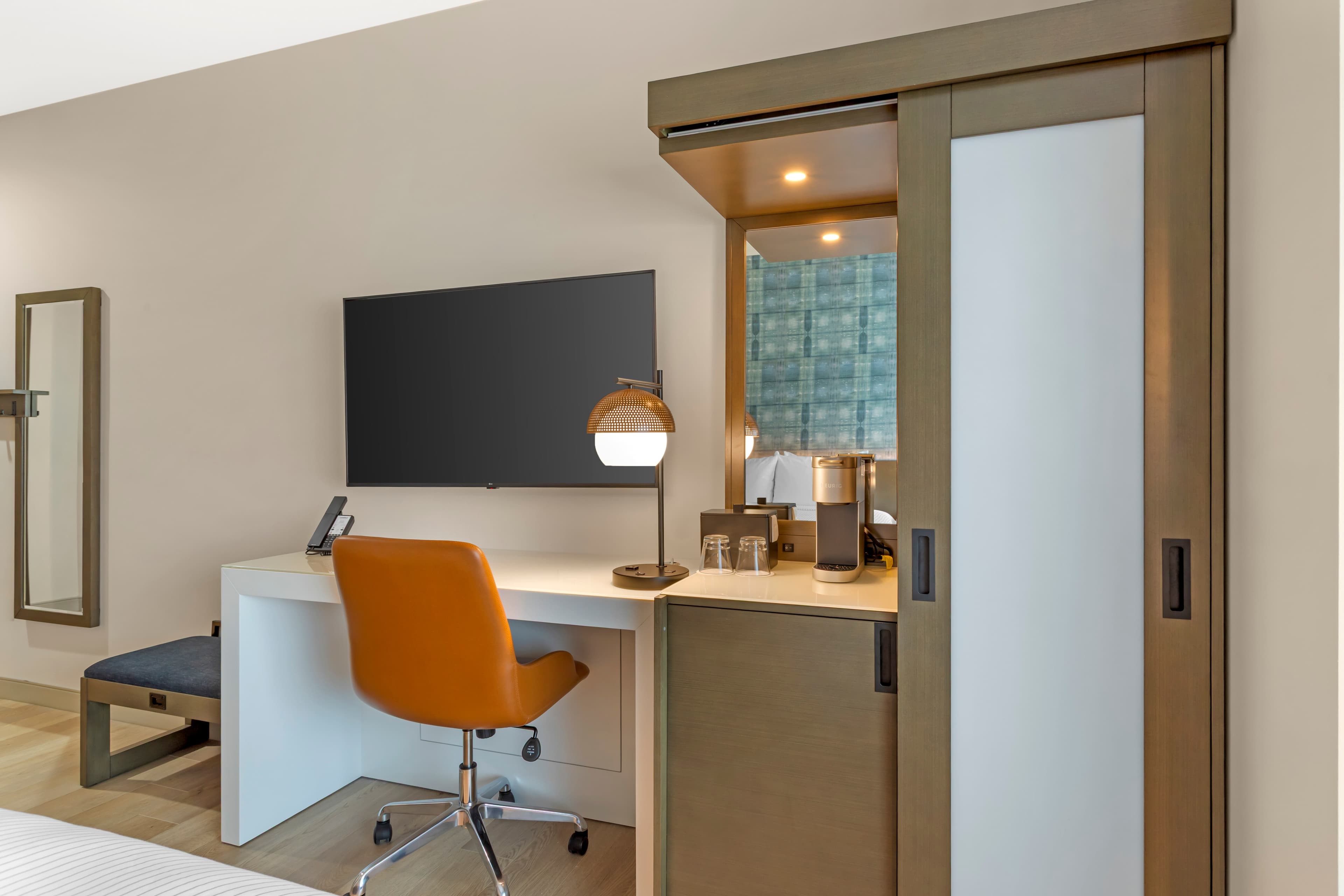 Cambria Hotel Fort Worth - Medical Center - Image 4