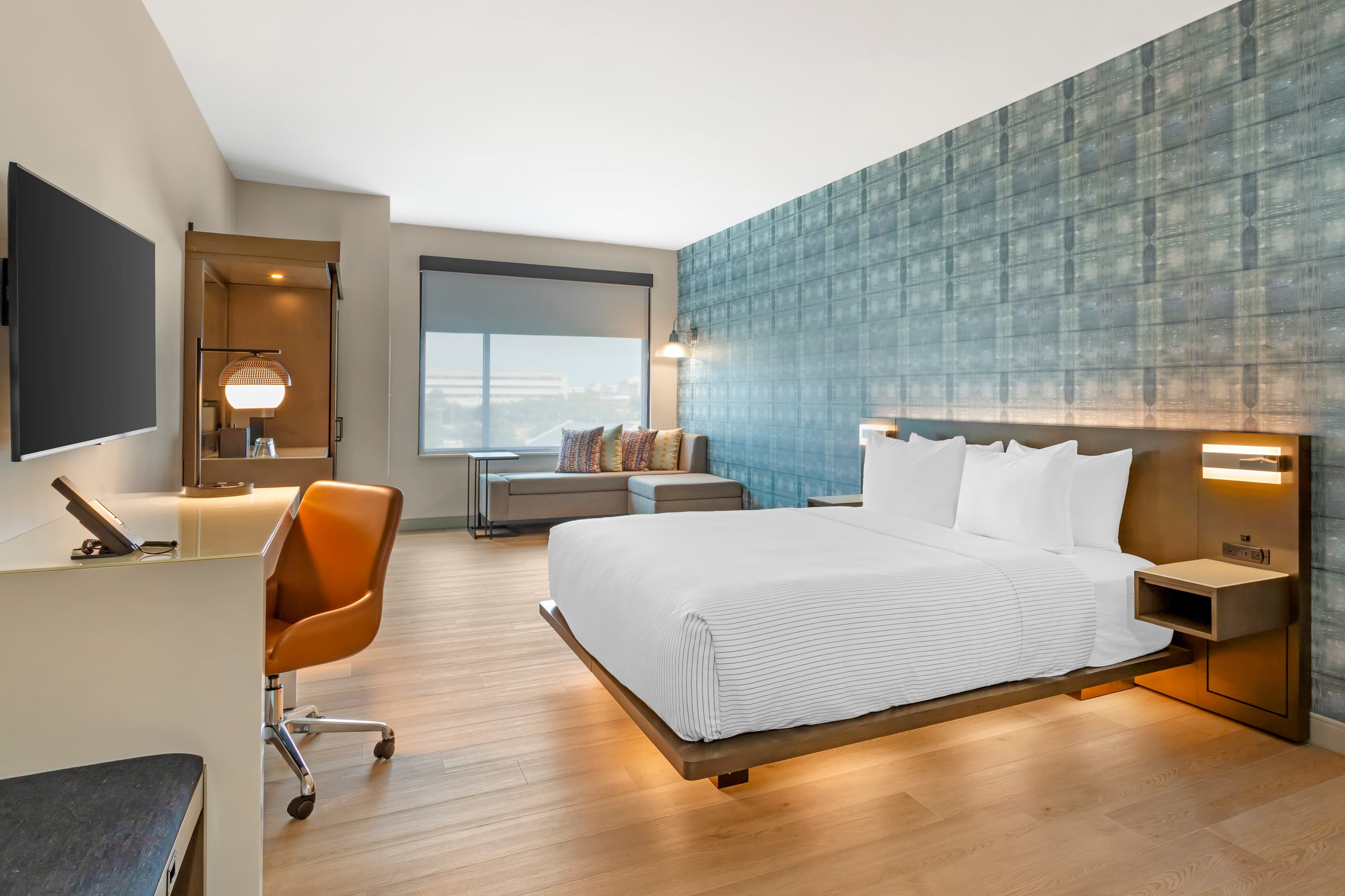 Cambria Hotel Fort Worth - Medical Center — 6