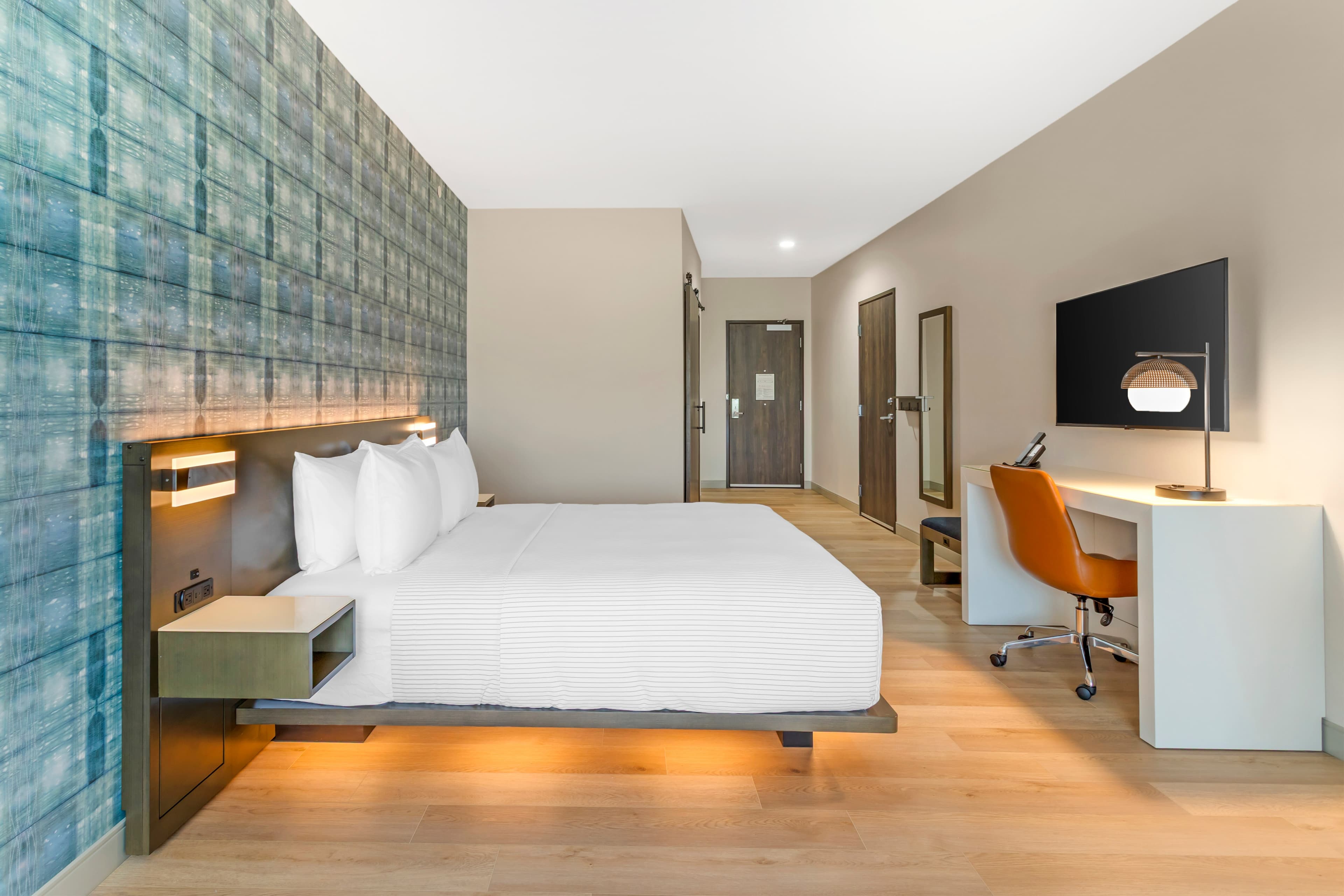 Cambria Hotel Fort Worth - Medical Center — 7