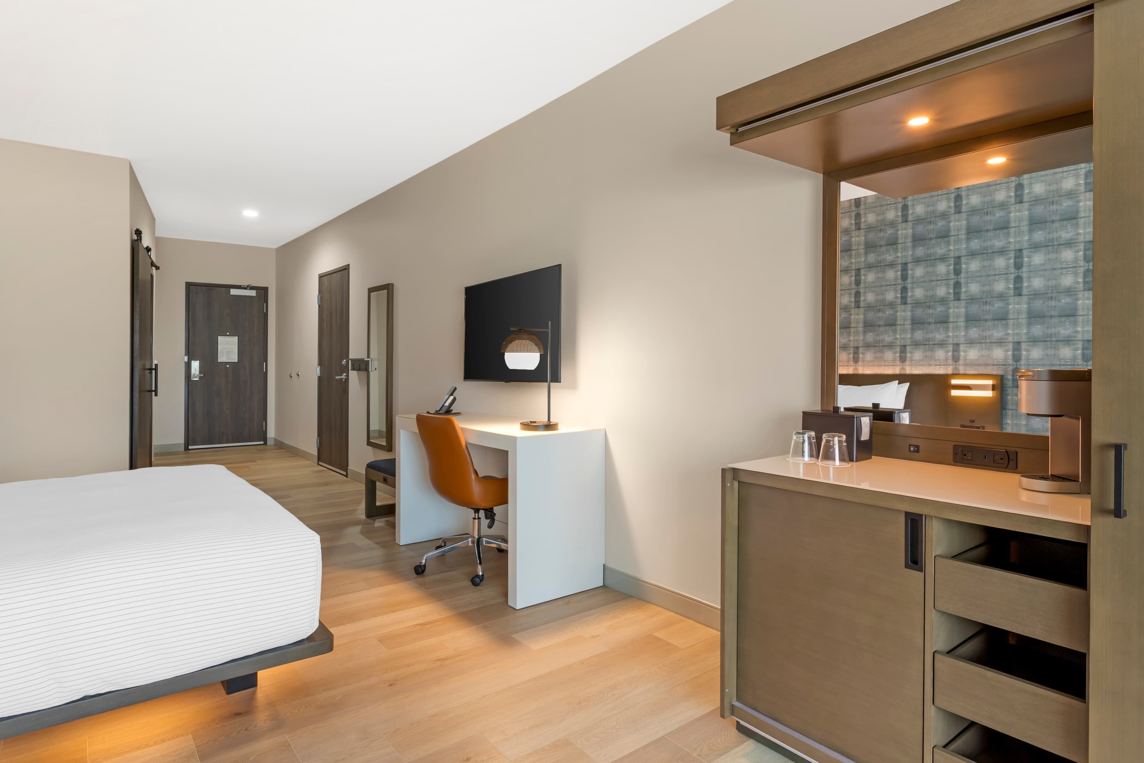 Cambria Hotel Fort Worth - Medical Center — 8