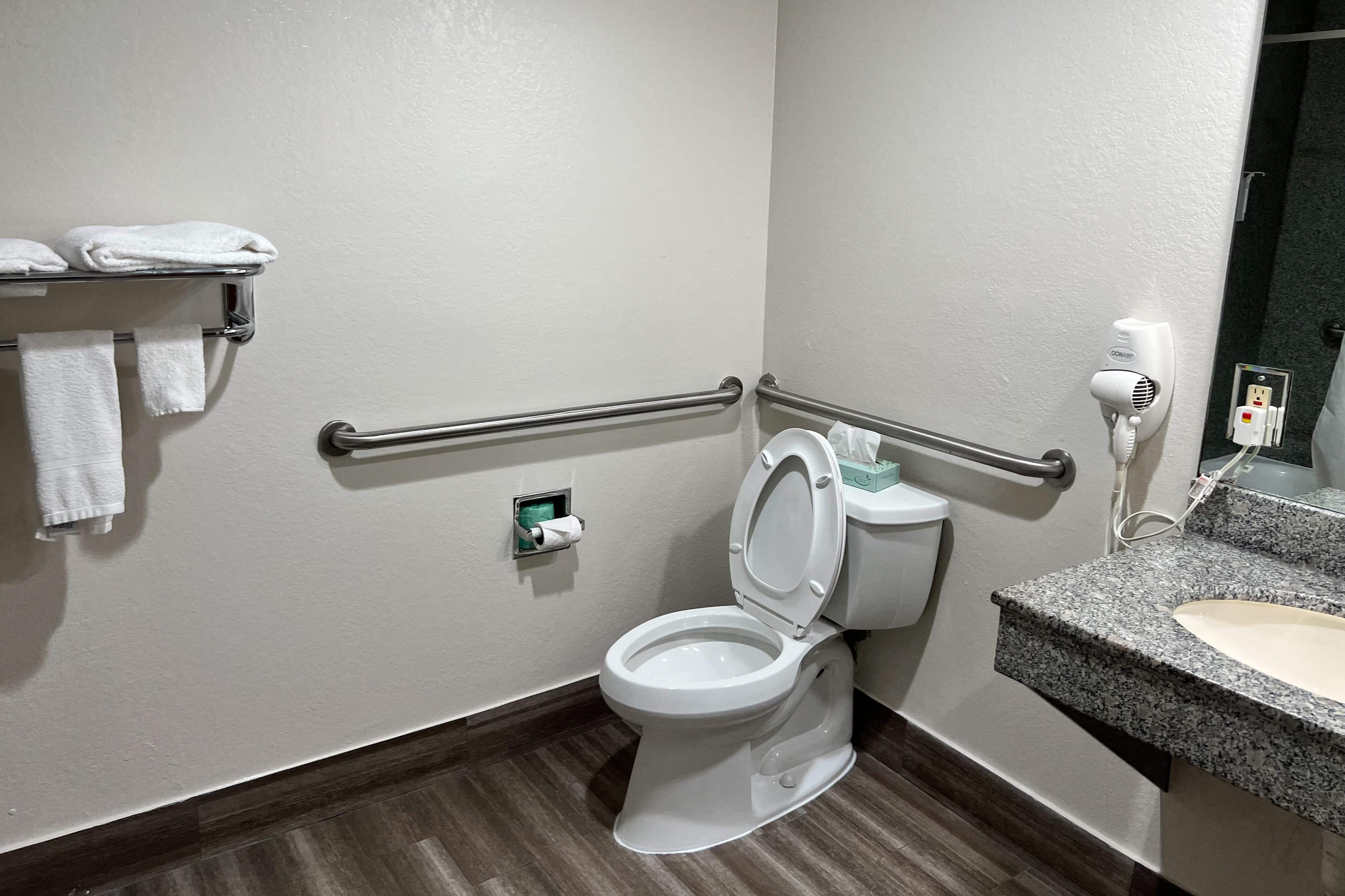 Econo Lodge Beaumont I-10 South - Image 2
