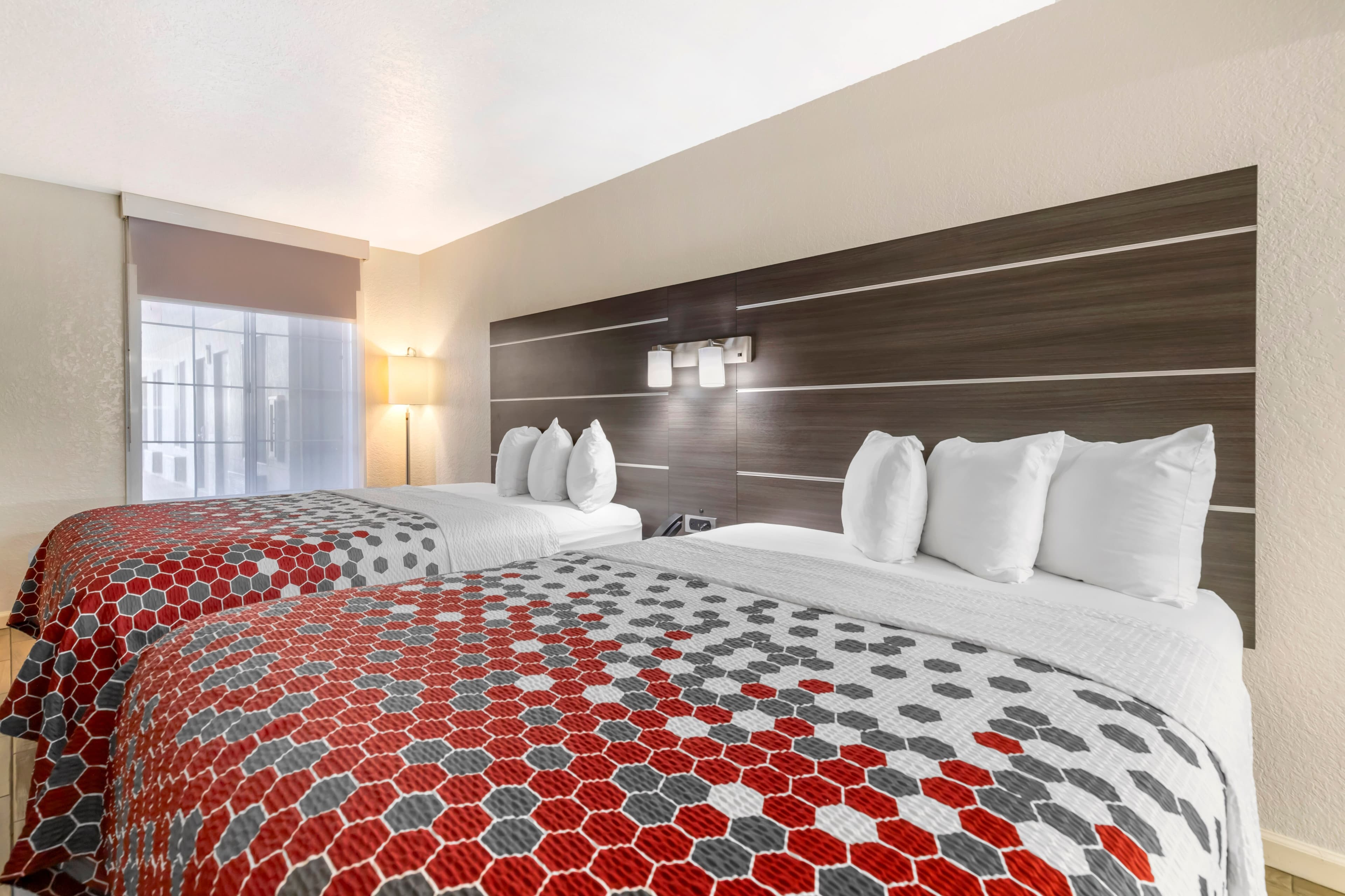 Econo Lodge Inn & Suites Near Lackland AFB — 15