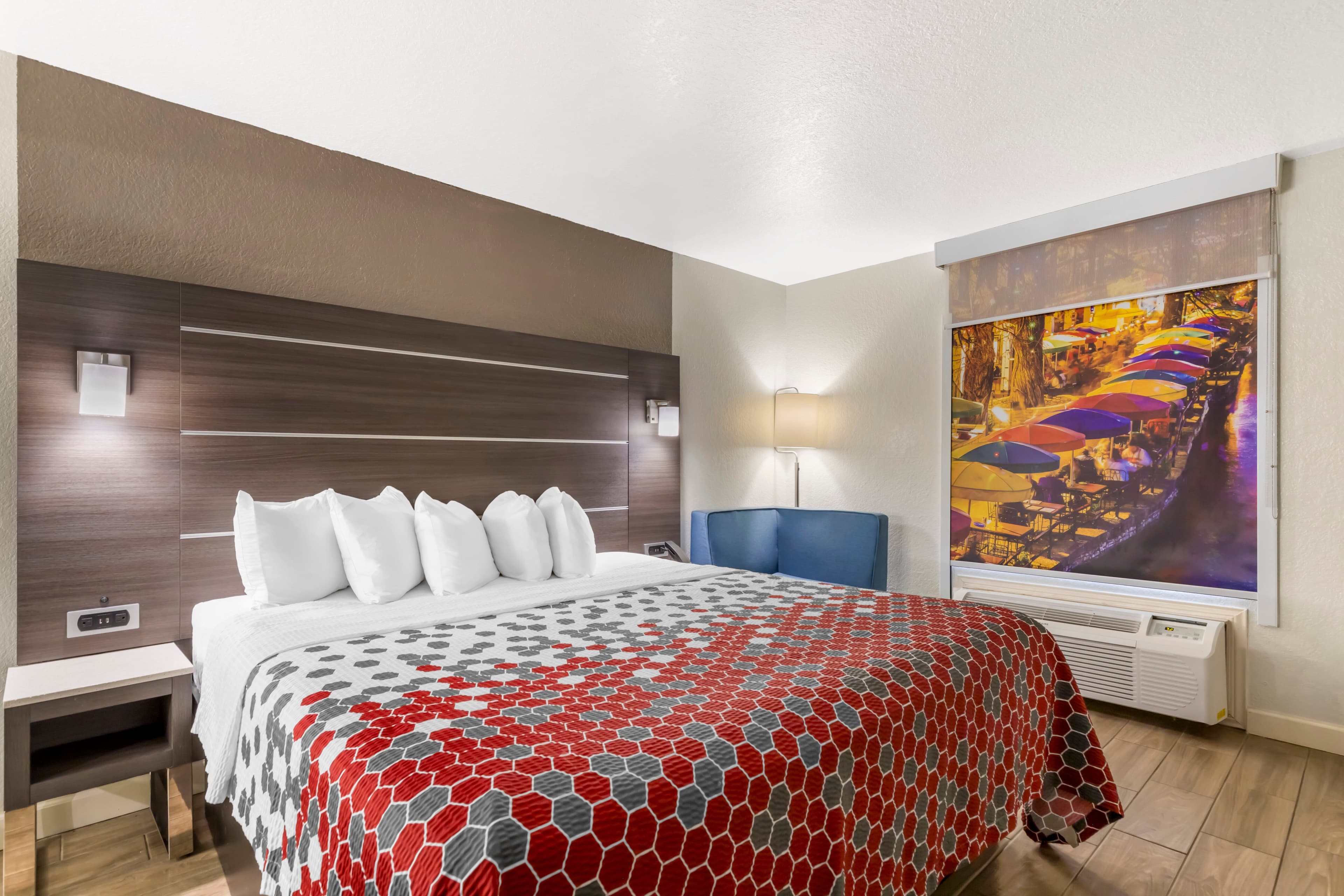 Econo Lodge Inn & Suites Near Lackland AFB — 18
