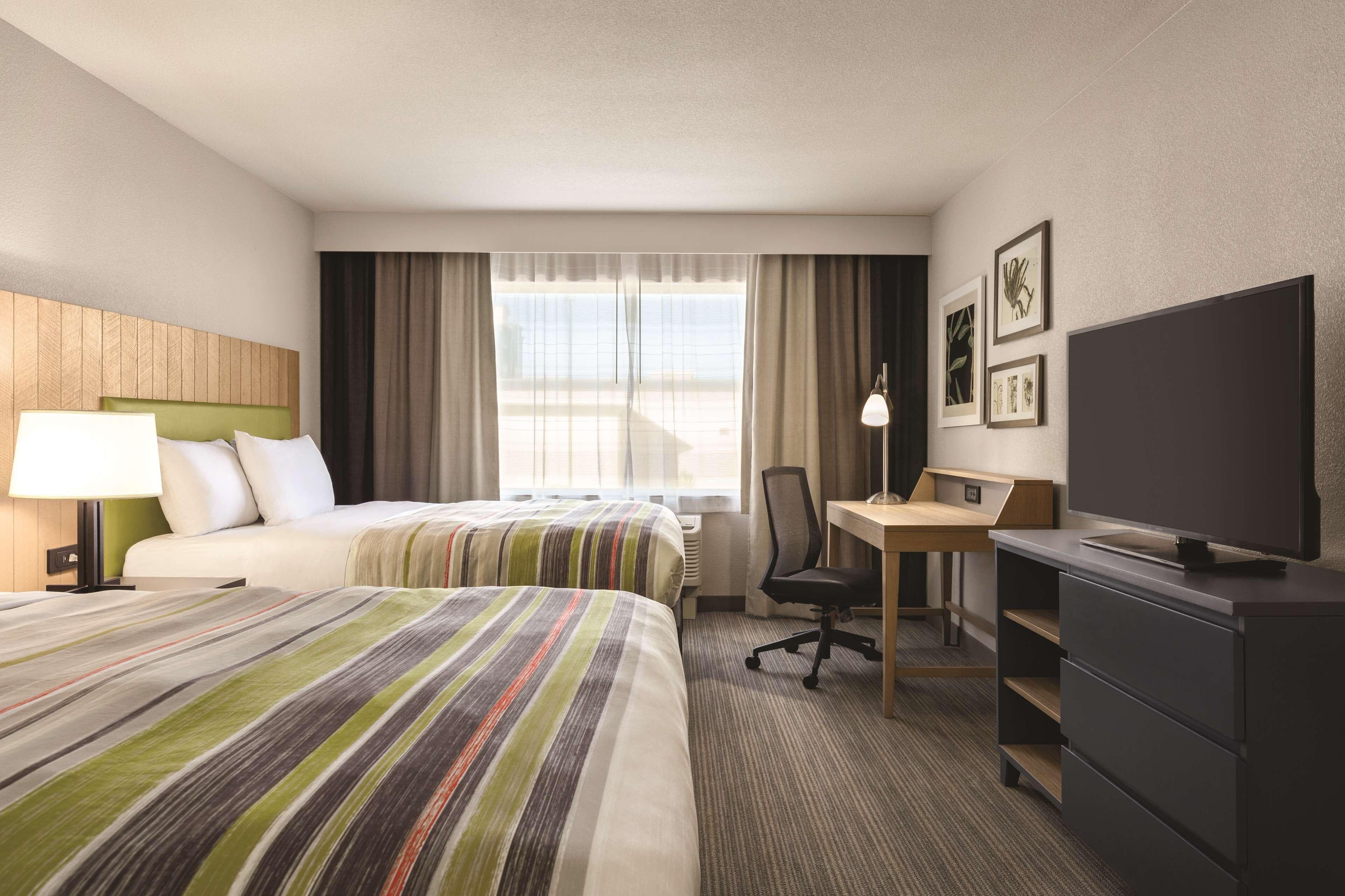 Country Inn & Suites by Radisson, Lubbock Southwest, TX — 13