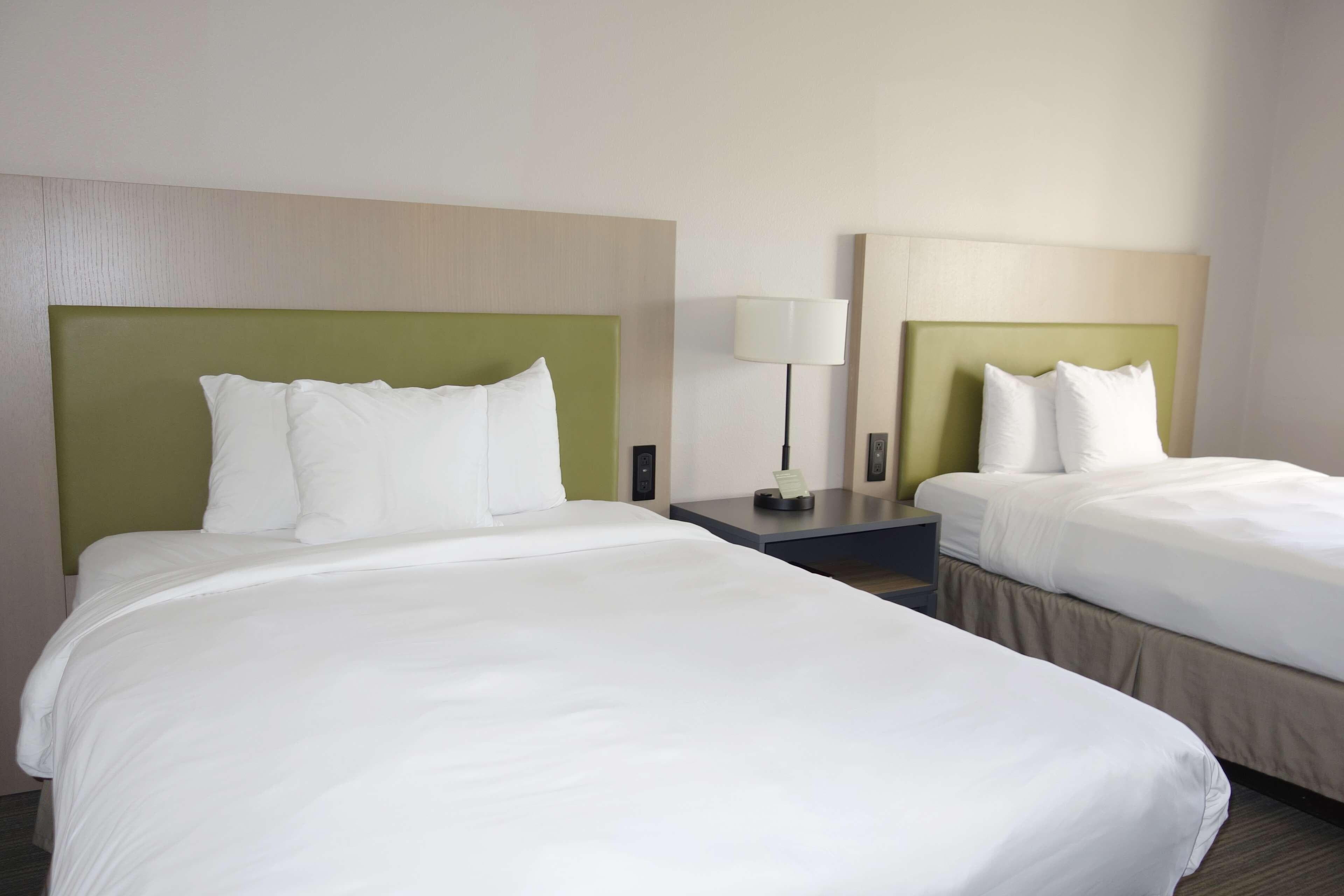 Country Inn & Suites by Radisson, Round Rock, TX - Image 5