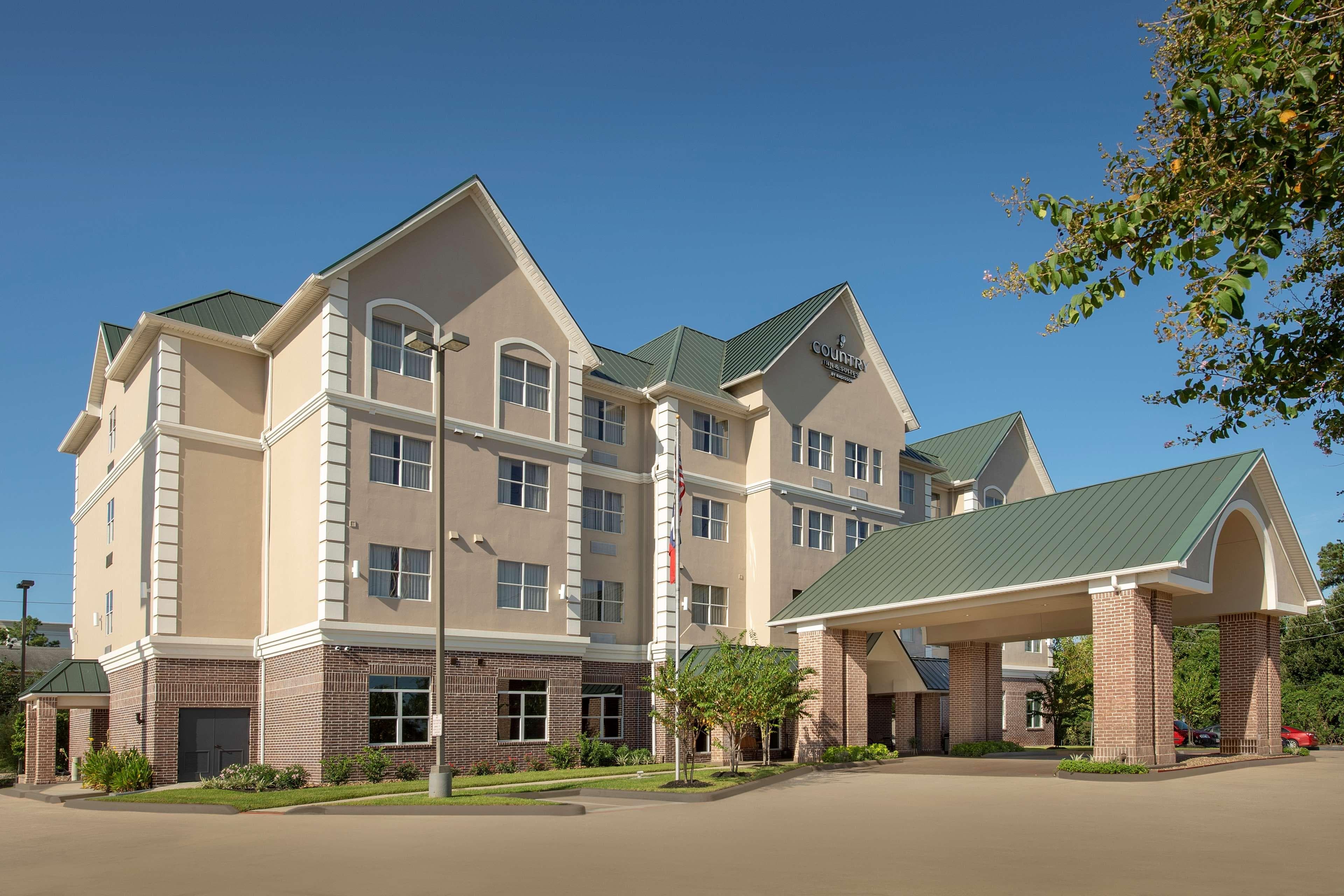 Country Inn & Suites by Radisson, Humble IAH East - Image 1