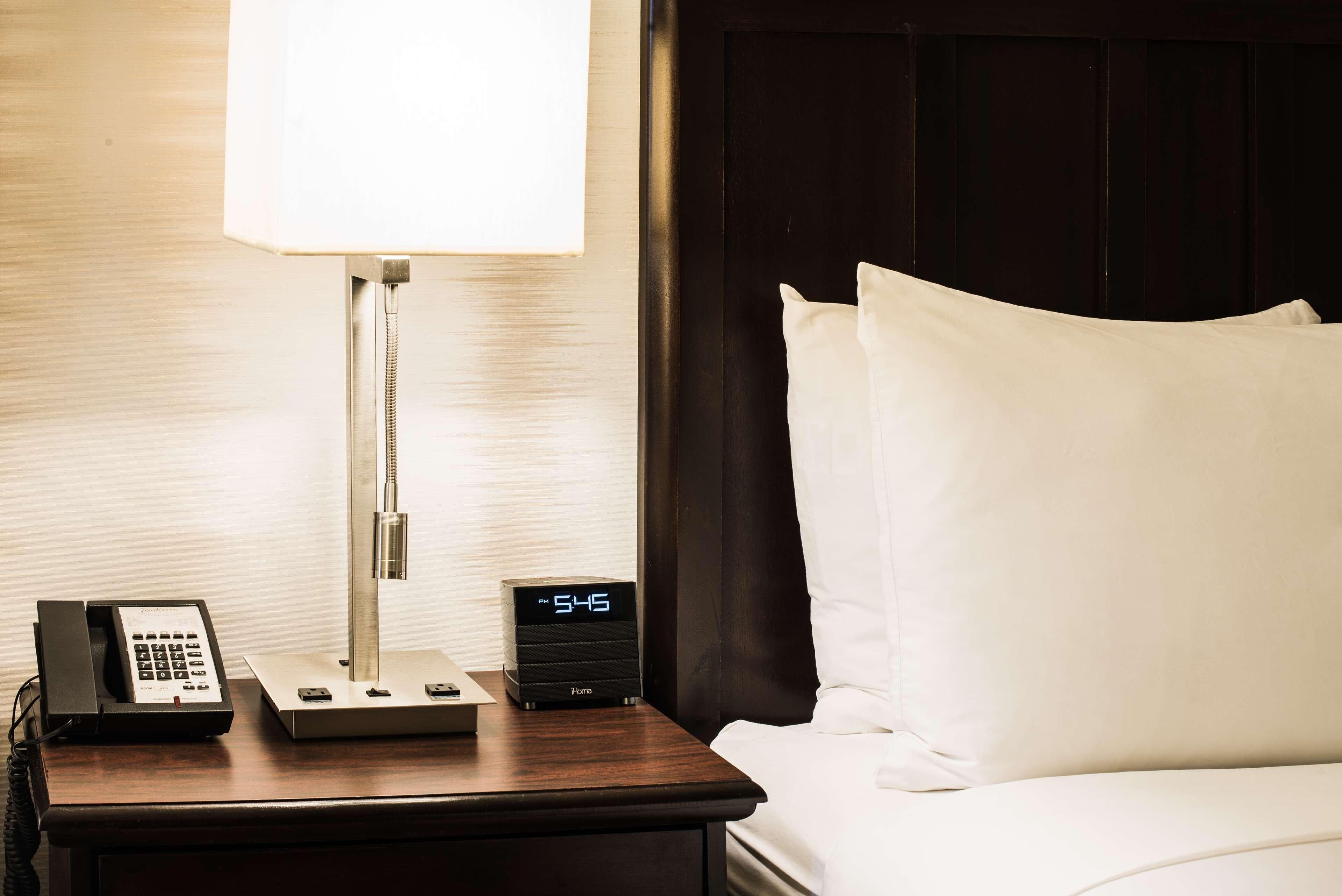Radisson Hotel Fort Worth North-Fossil Creek - Image 2