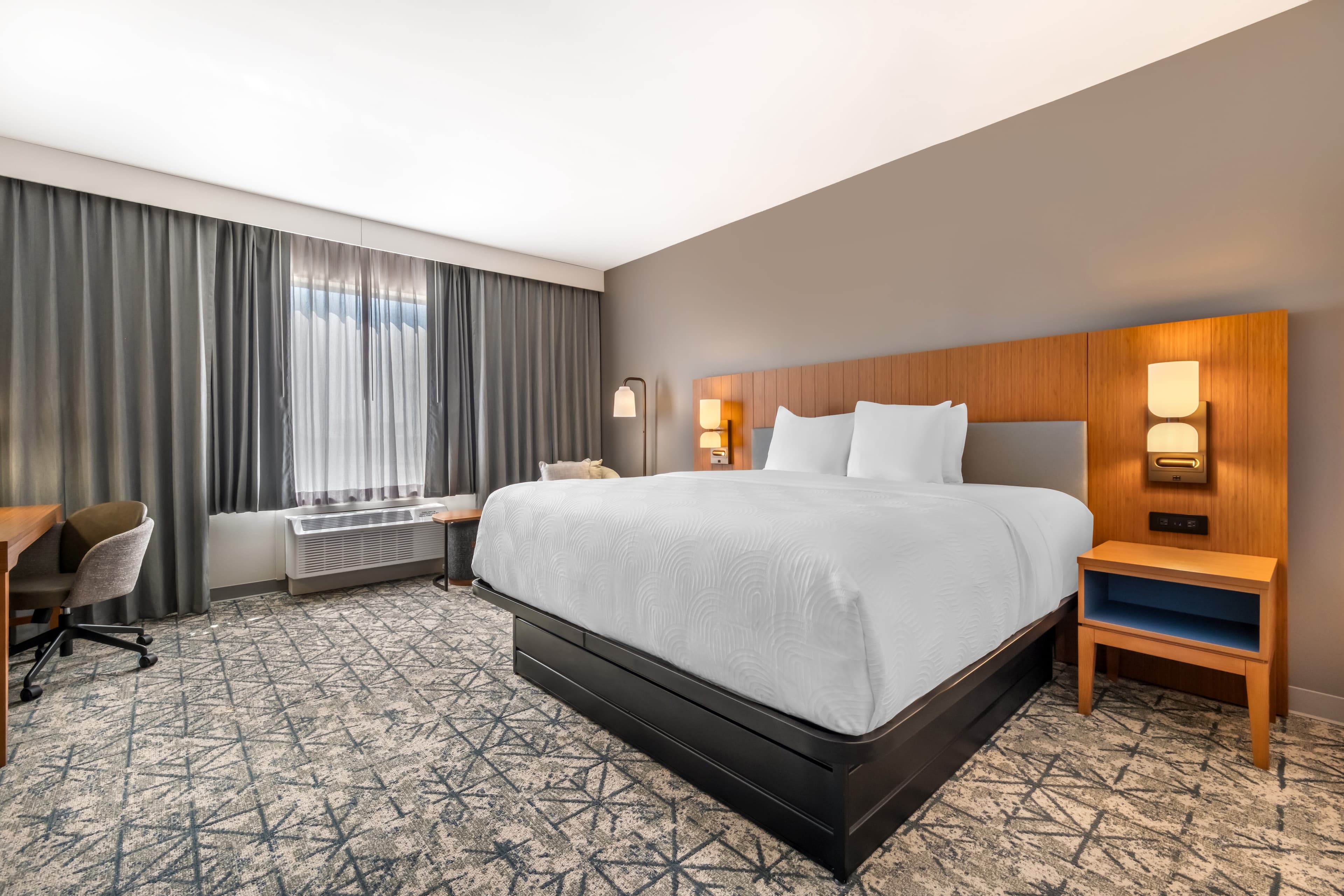 Country Inn & Suites by Radisson, Amarillo Central - Image 2