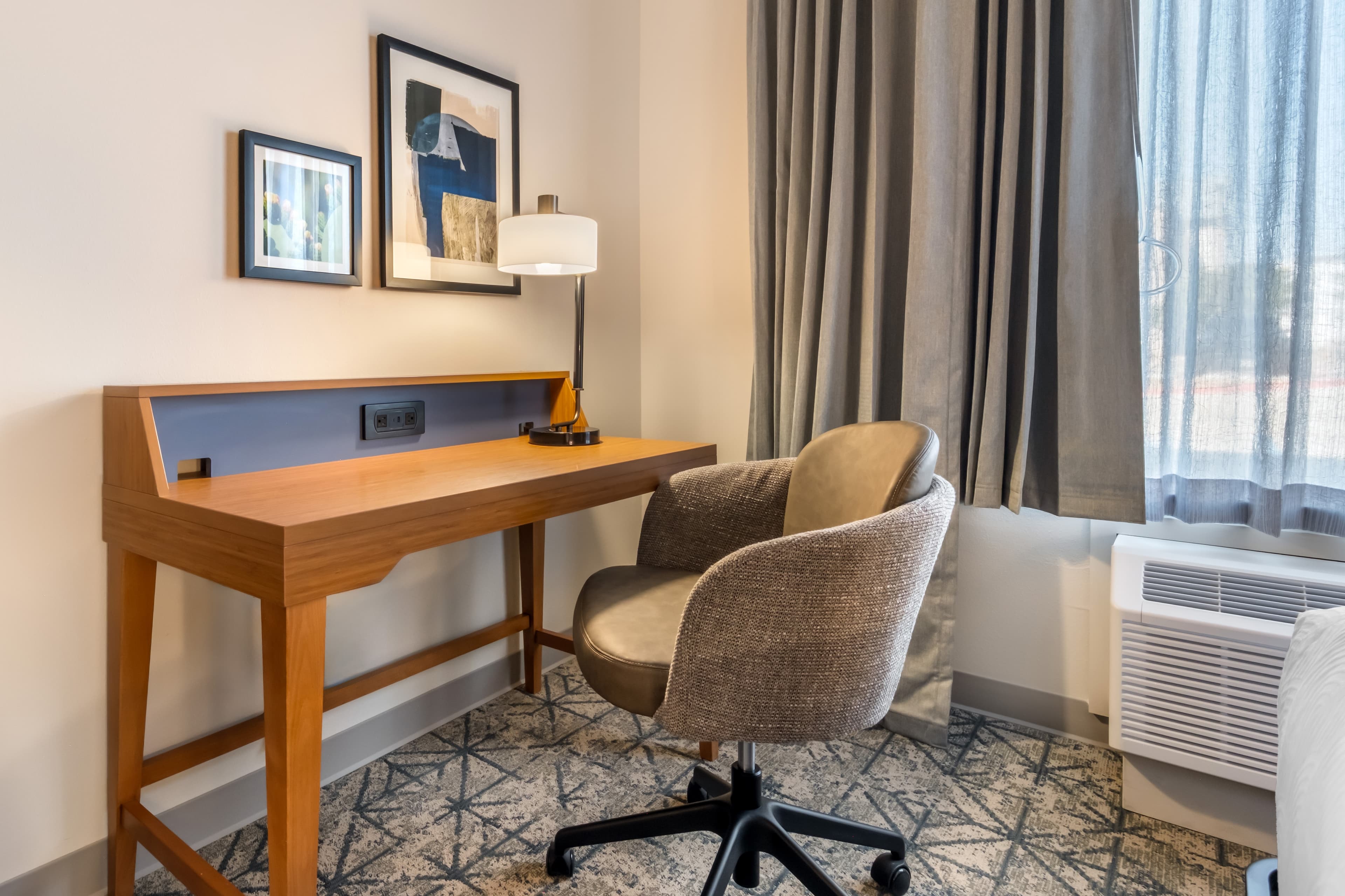 Country Inn & Suites by Radisson, Amarillo Central — 10