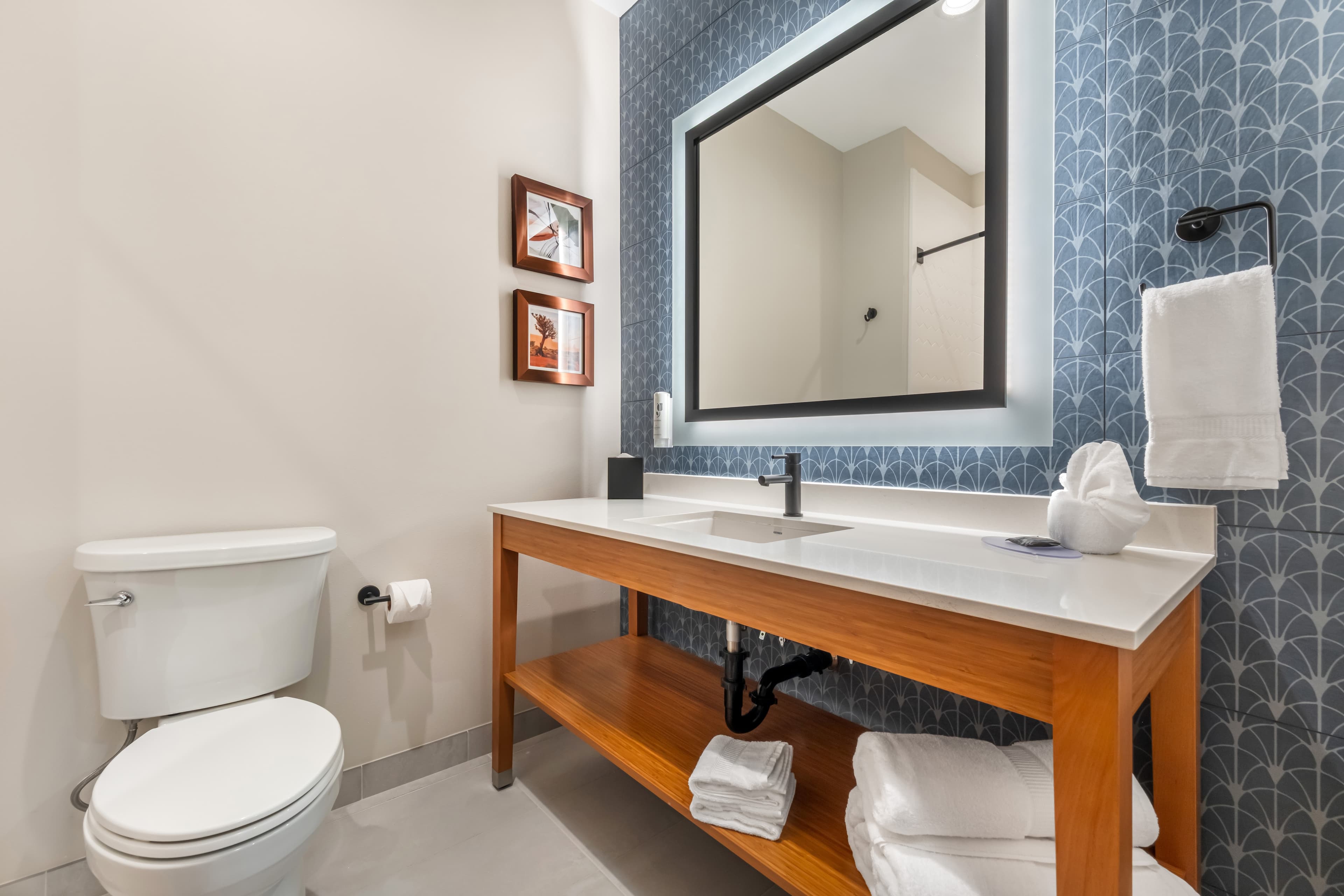 Country Inn & Suites by Radisson, Amarillo Central — 17