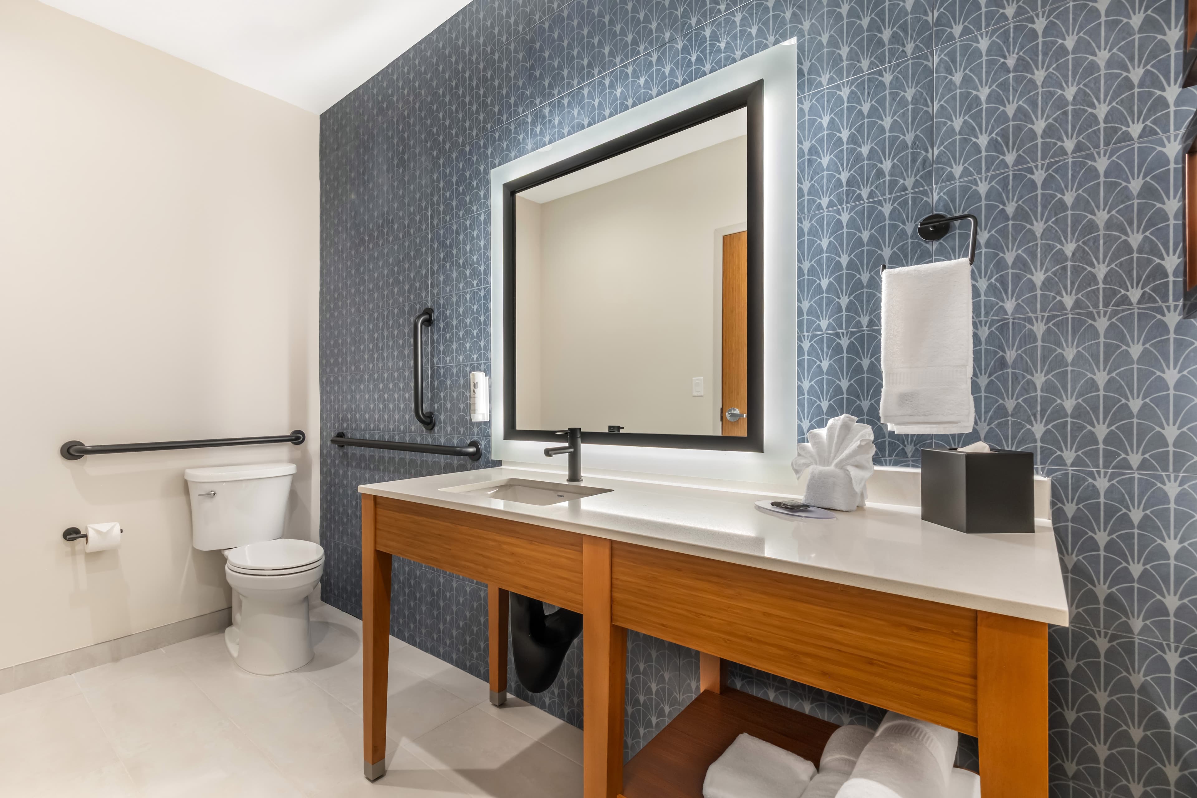 Country Inn & Suites by Radisson, Amarillo Central — 21