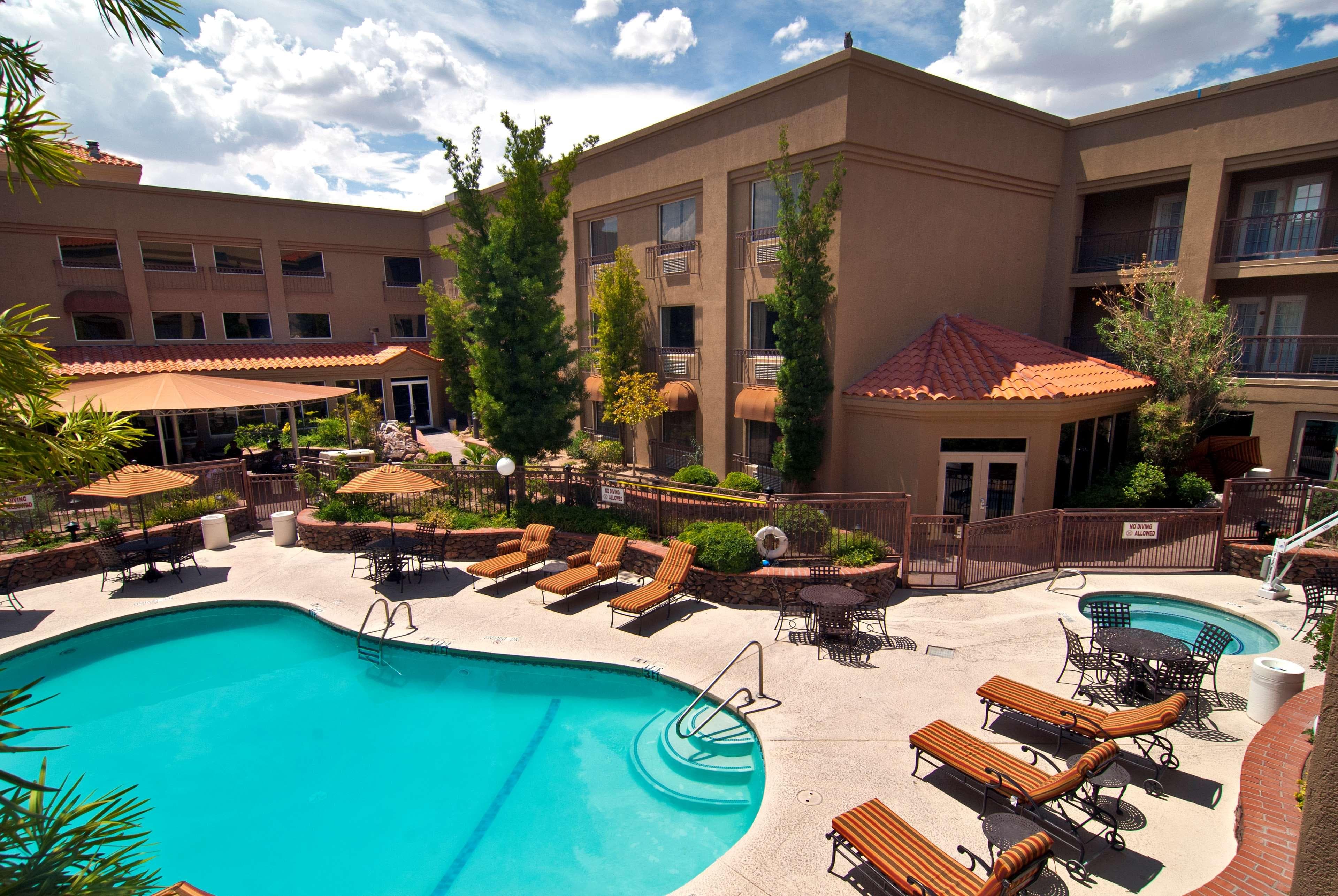 Radisson Hotel El Paso Airport - Image 1
