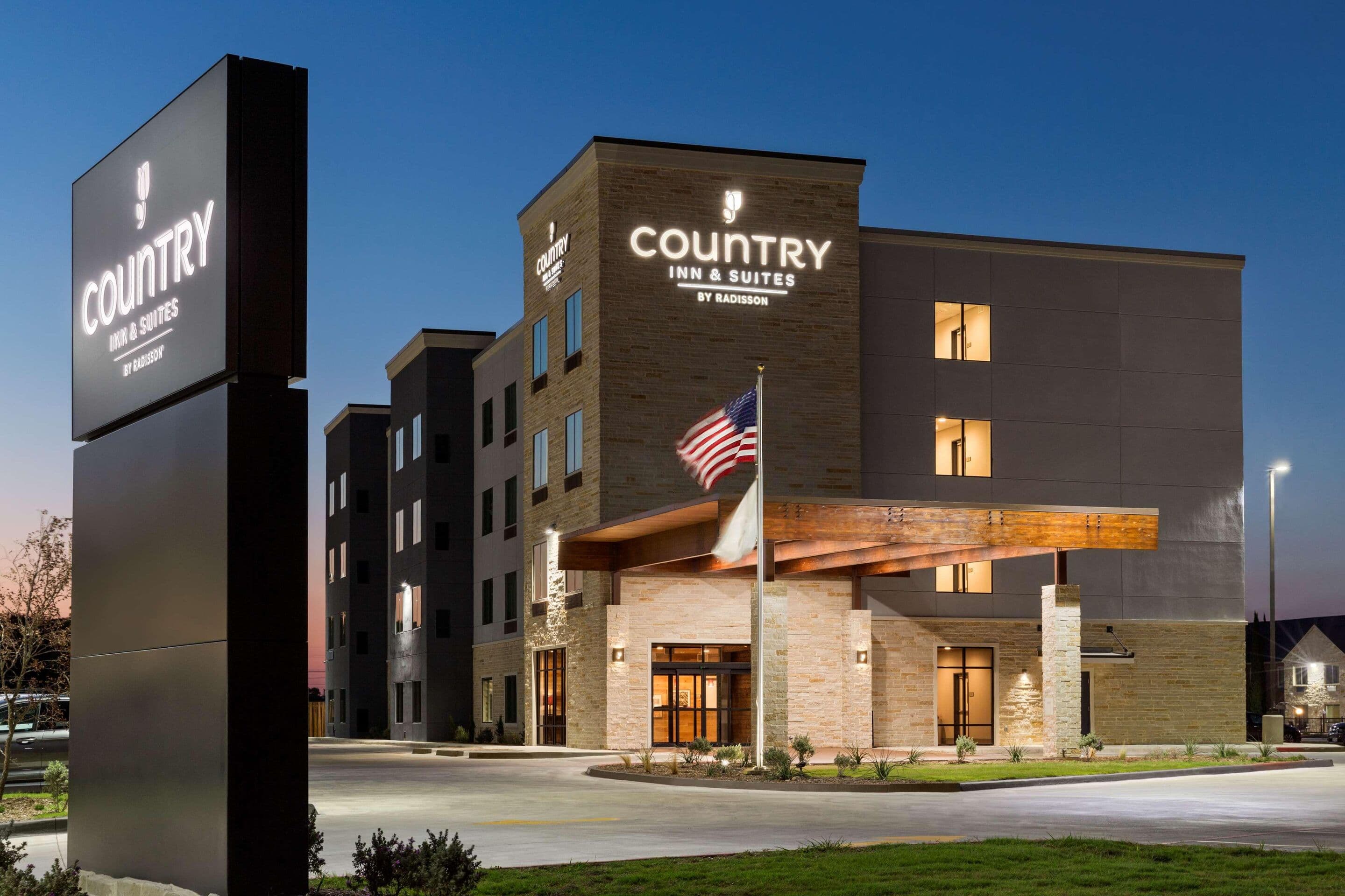 Country Inn & Suites by Radisson, New Braunfels, TX - Image 1